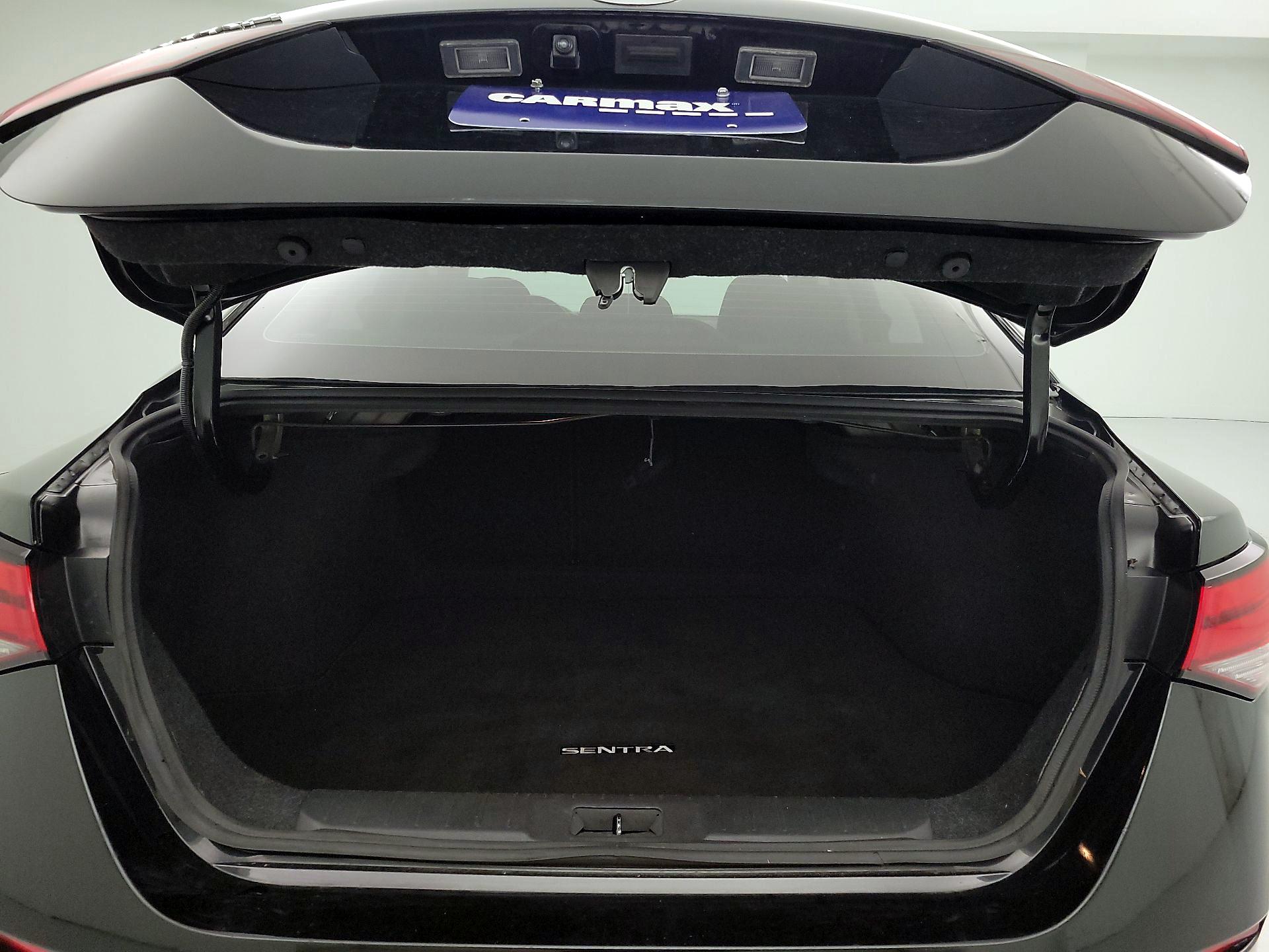 Thumbnail: 2021 Nissan Sentra - 20