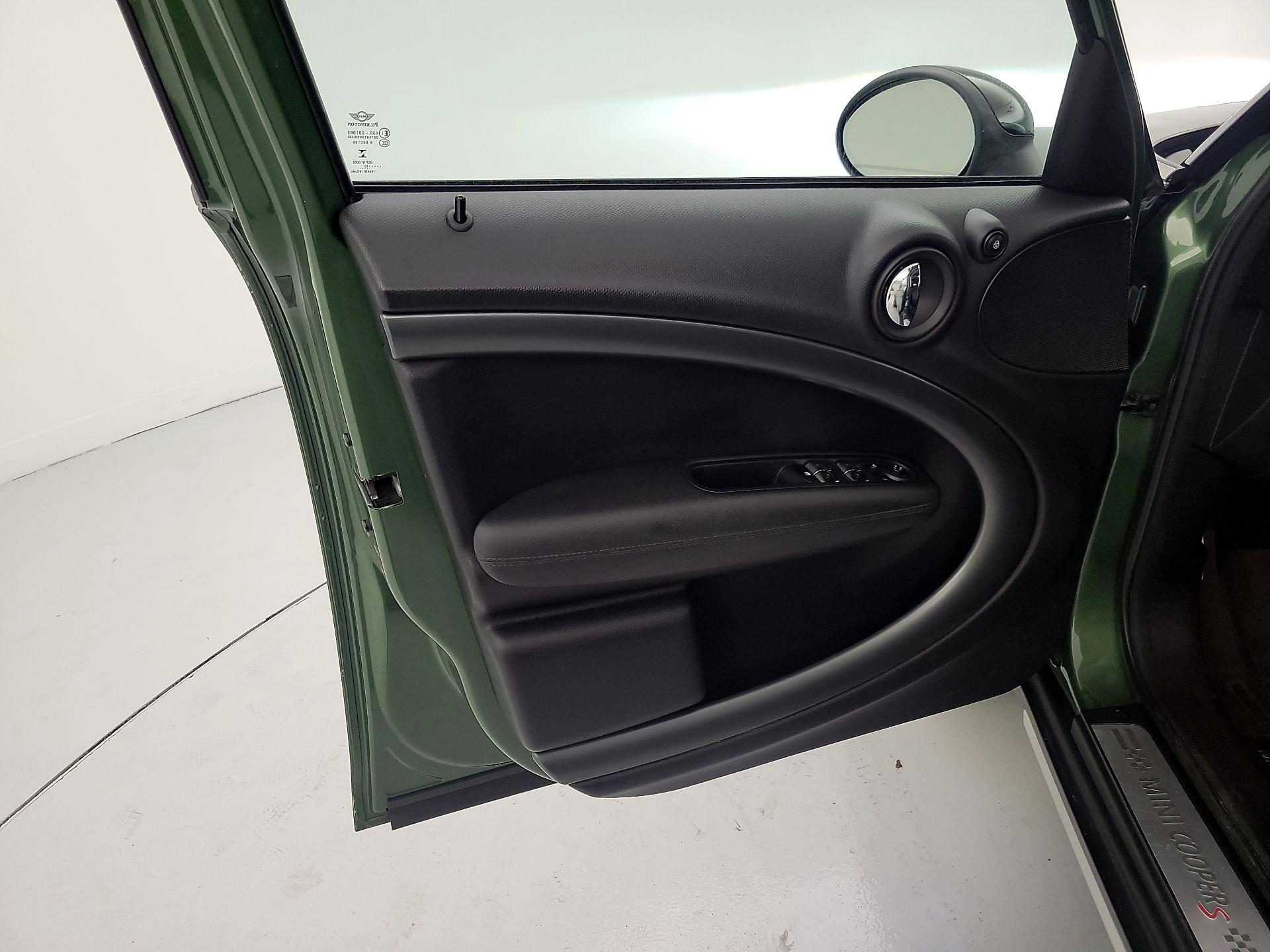 Thumbnail: 2016 MINI Cooper Countryman - 12