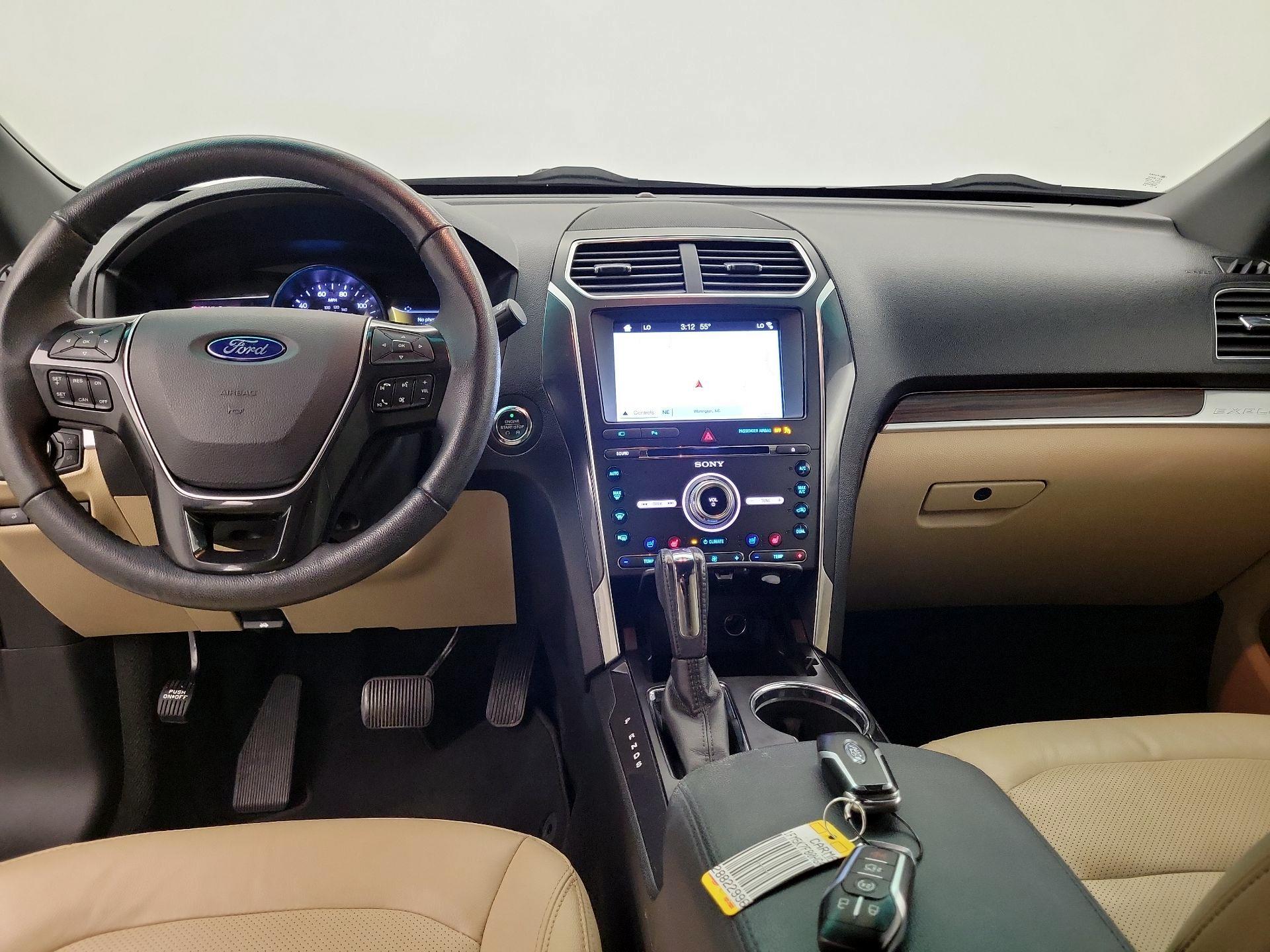 Thumbnail: 2017 Ford Explorer - 9