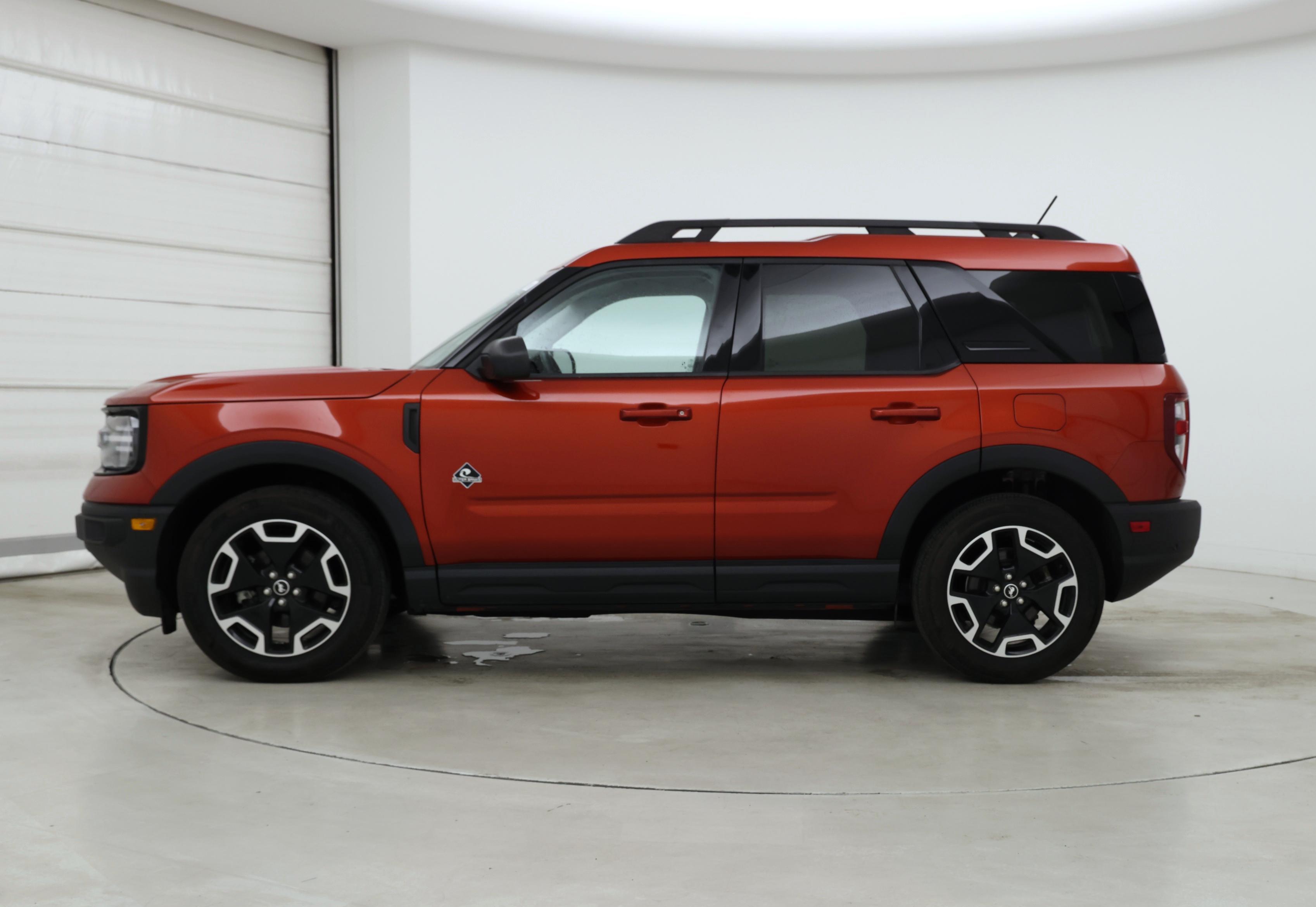 Thumbnail: 2023 Ford Bronco Sport - 3