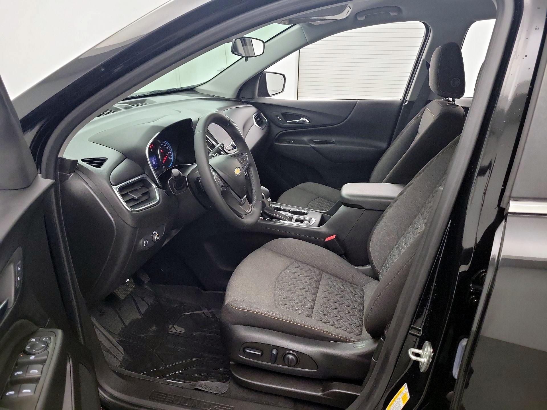 Thumbnail: 2023 Chevrolet Equinox - 11
