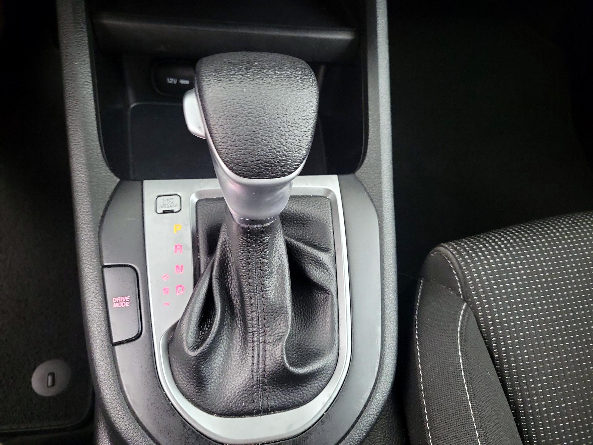Thumbnail: 2020 Kia Forte - 15