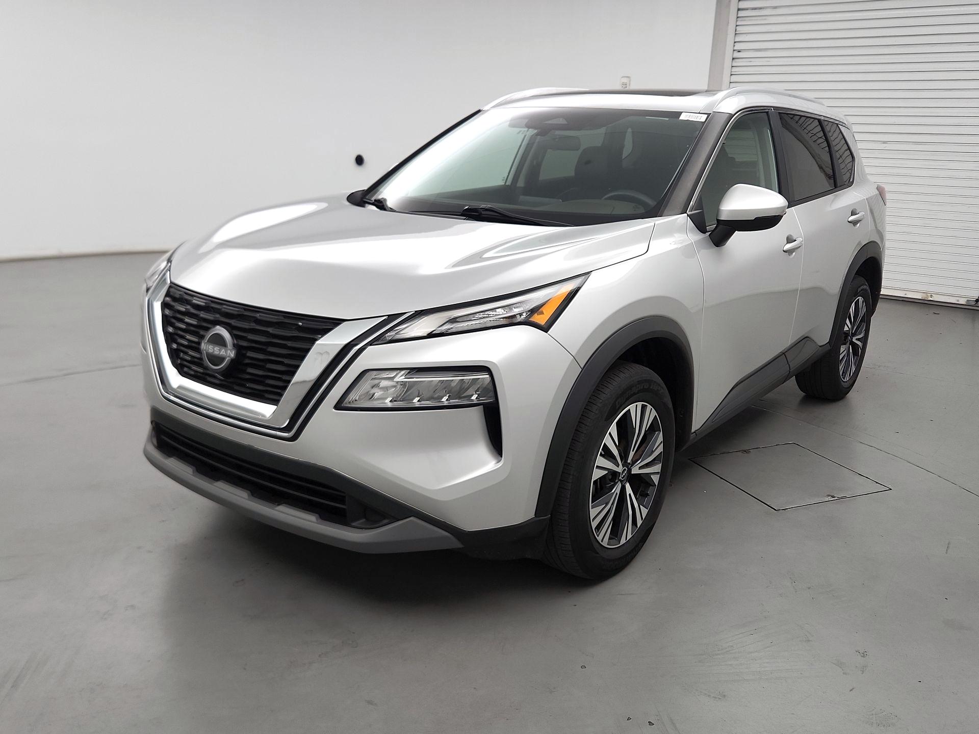 Thumbnail: 2022 Nissan Rogue - 3
