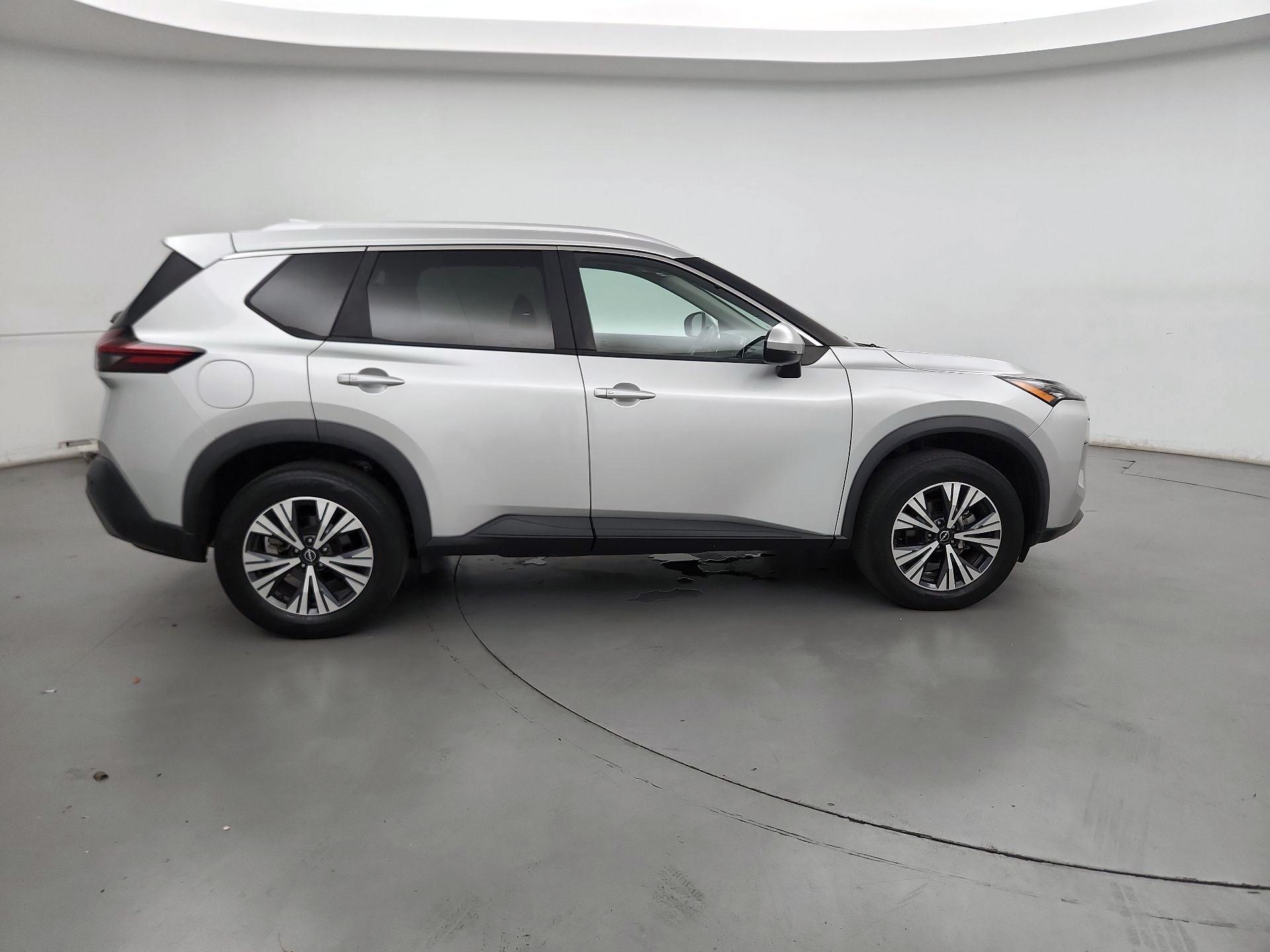 Thumbnail: 2022 Nissan Rogue - 4
