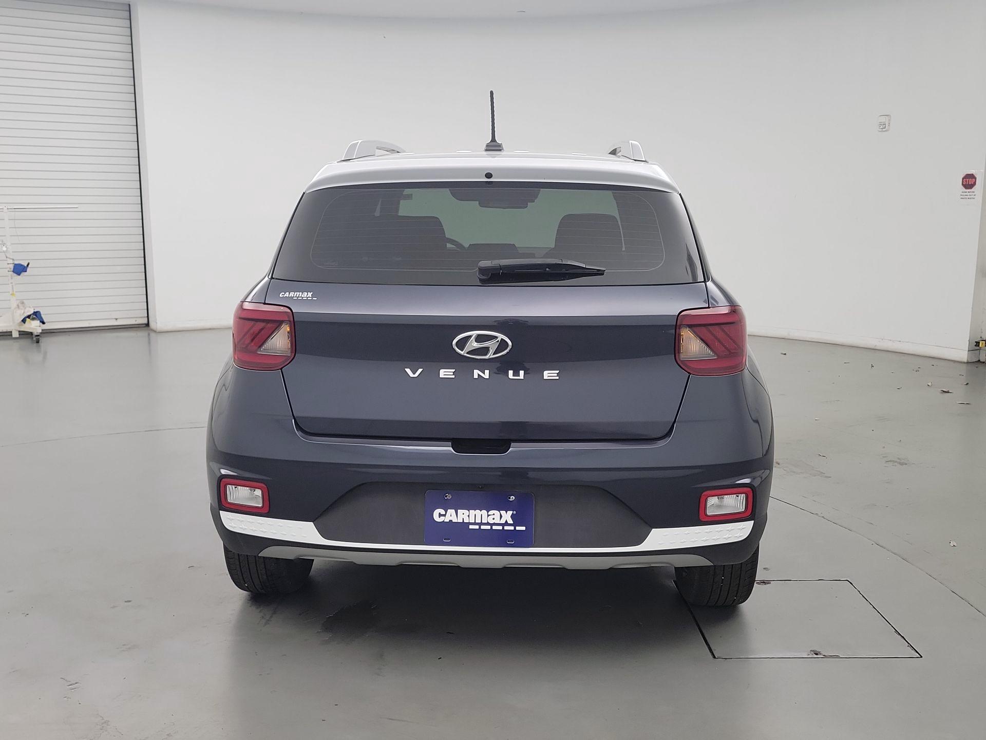 Thumbnail: 2023 Hyundai Venue - 6