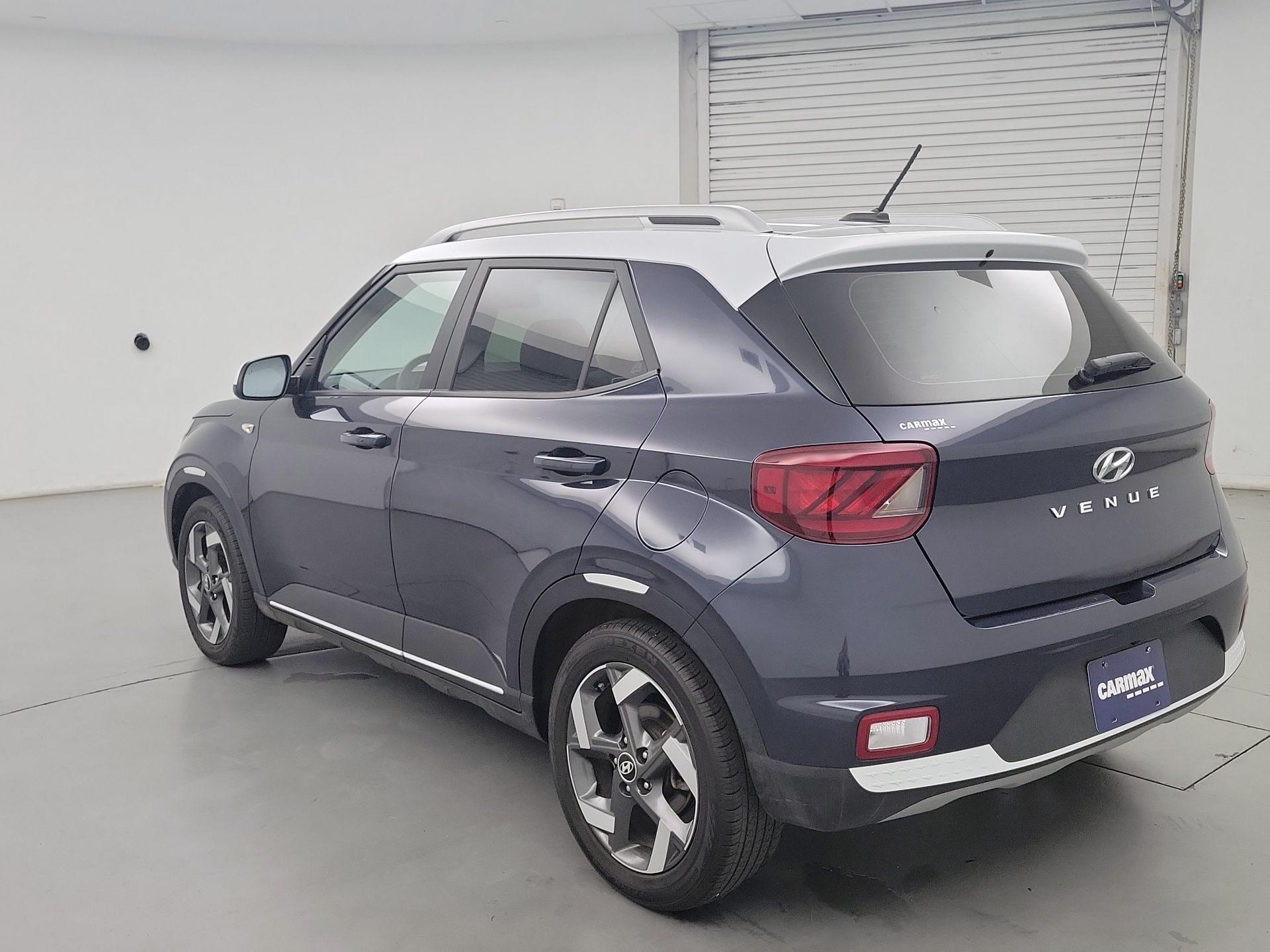 Thumbnail: 2023 Hyundai Venue - 7