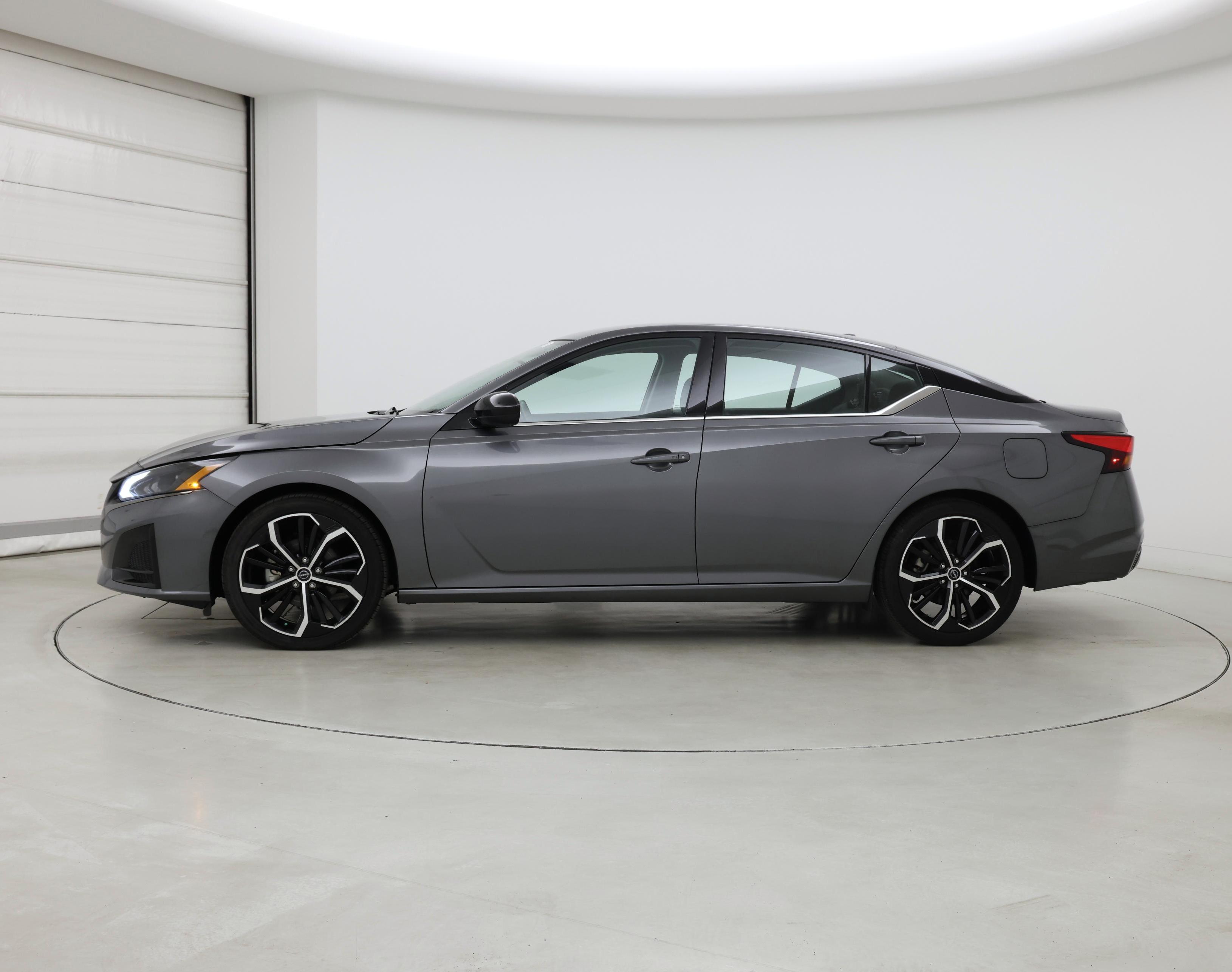 Thumbnail: 2024 Nissan Altima - 3