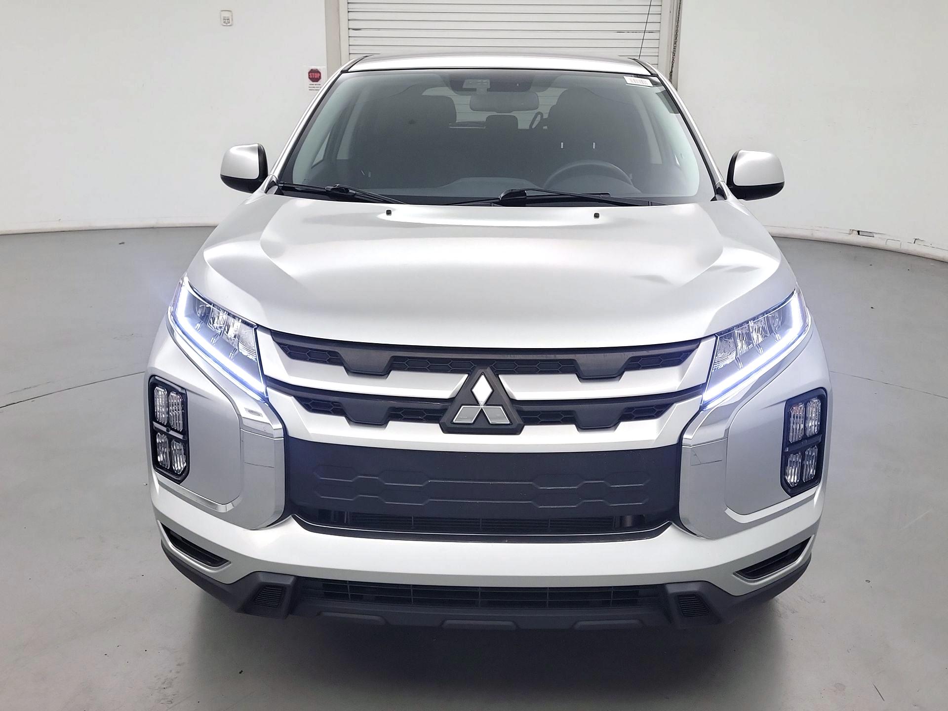 Thumbnail: 2023 Mitsubishi Outlander Sport - 2