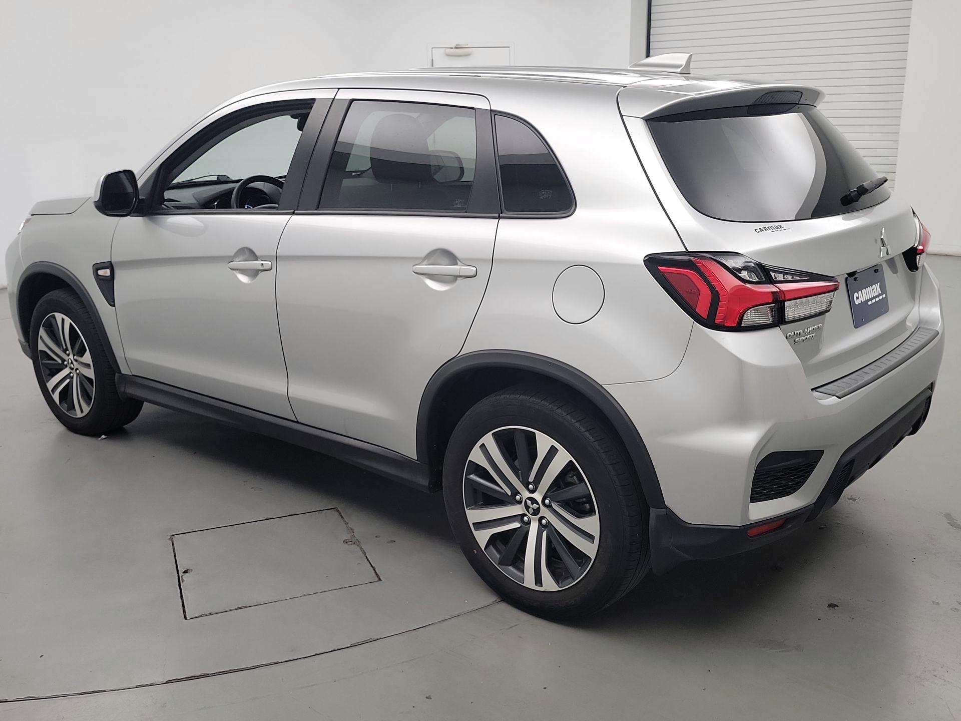 Thumbnail: 2023 Mitsubishi Outlander Sport - 7