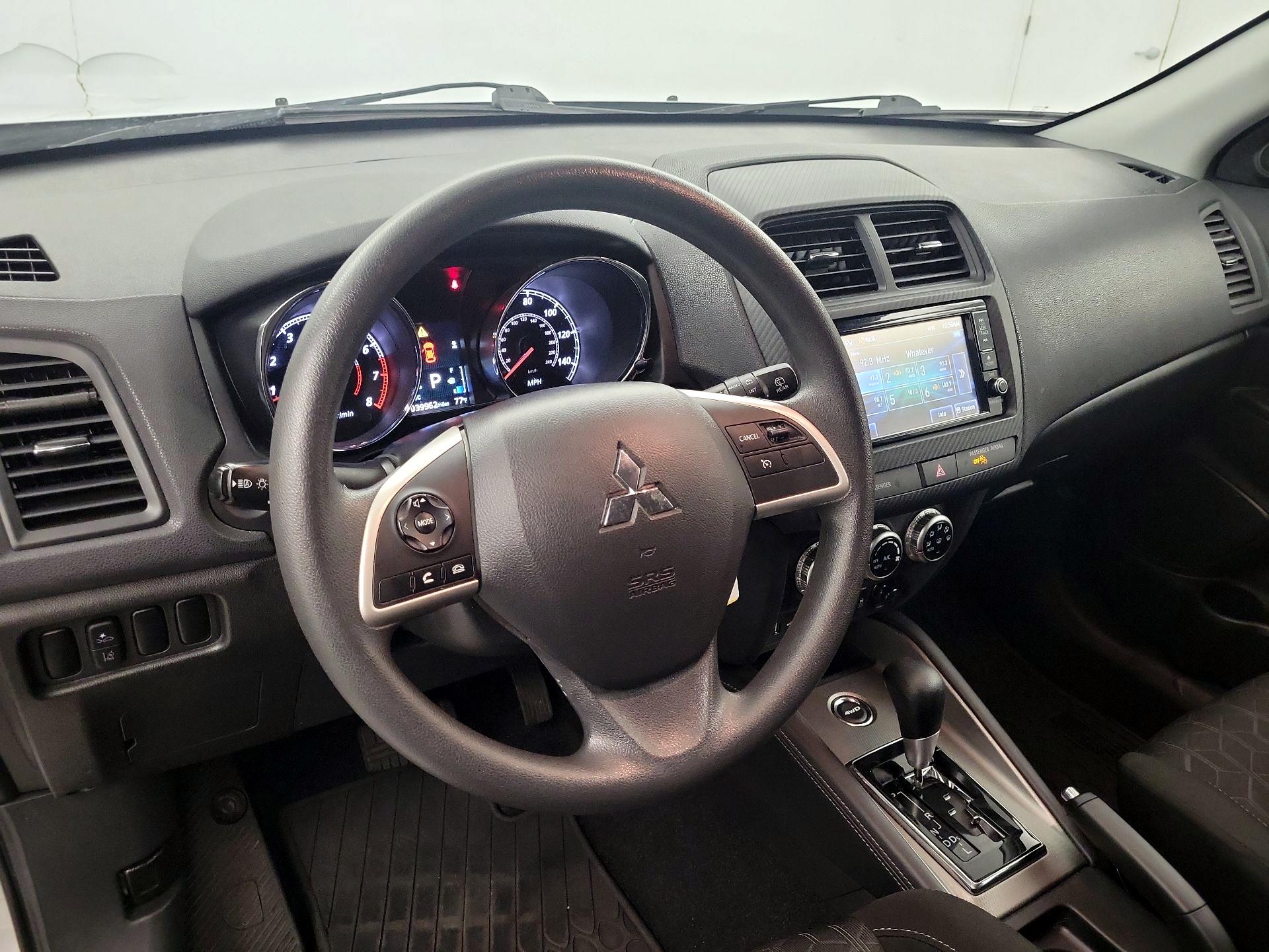 Thumbnail: 2023 Mitsubishi Outlander Sport - 8