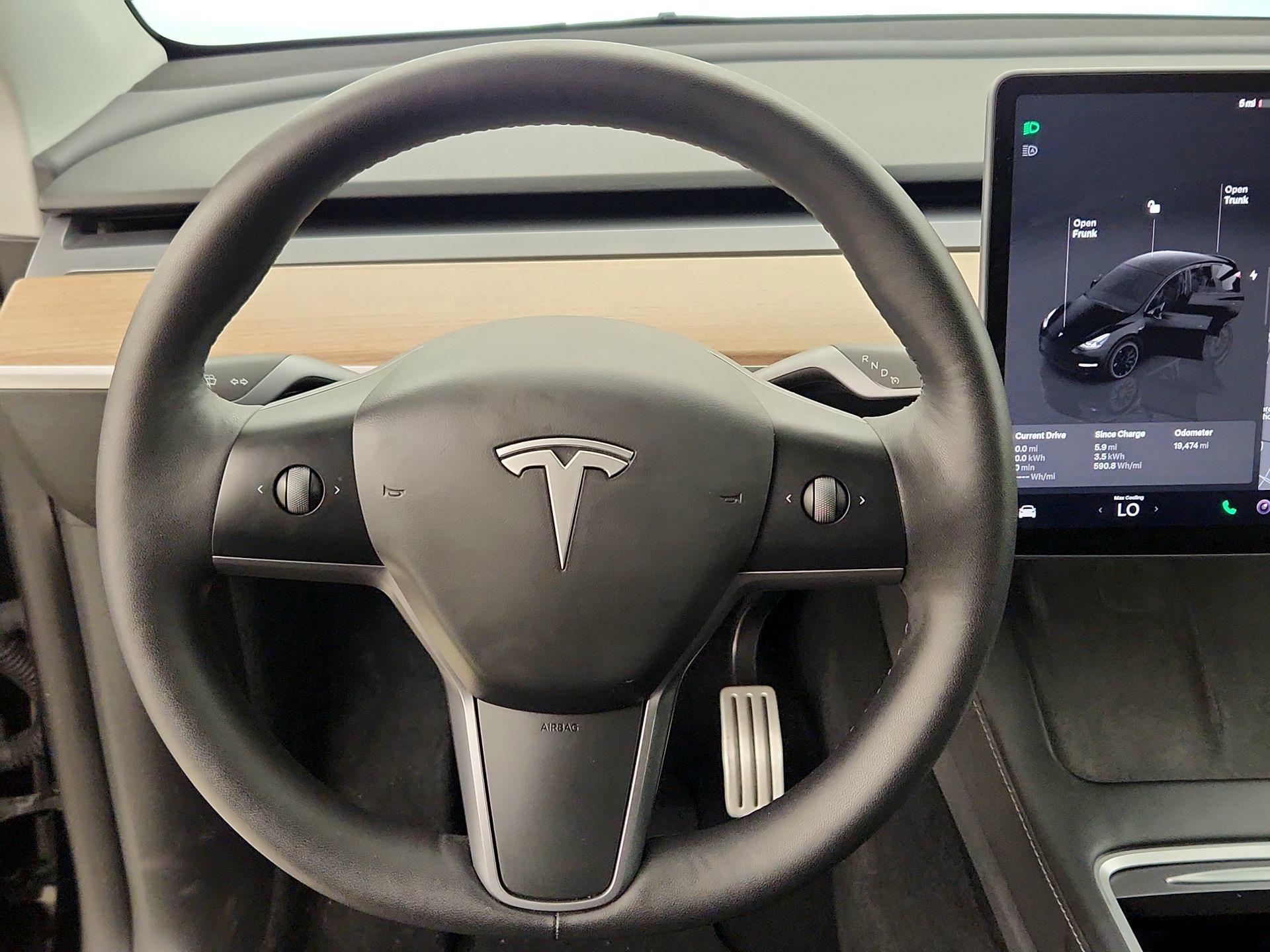 Thumbnail: 2022 Tesla Model Y - 10