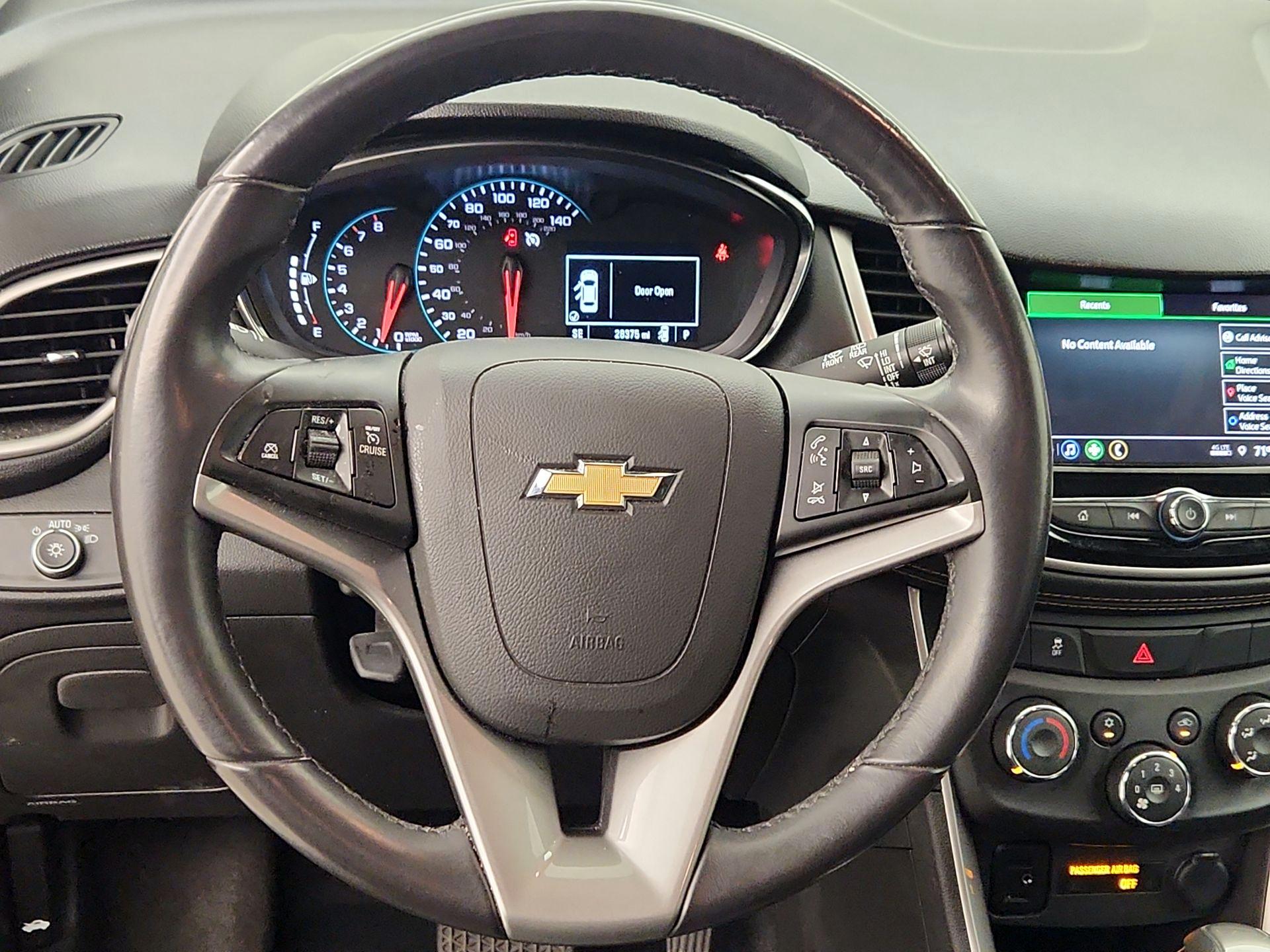 Thumbnail: 2022 Chevrolet Trax - 10