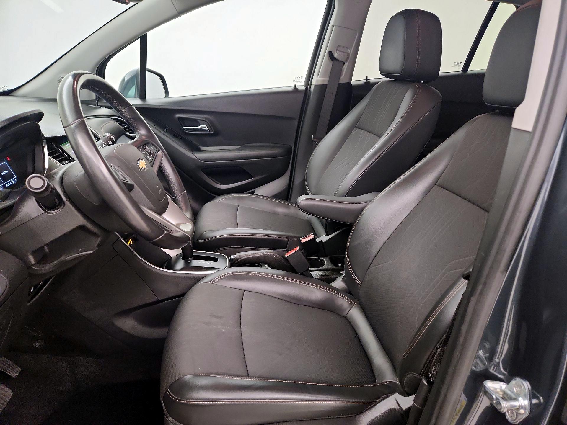 Thumbnail: 2022 Chevrolet Trax - 11