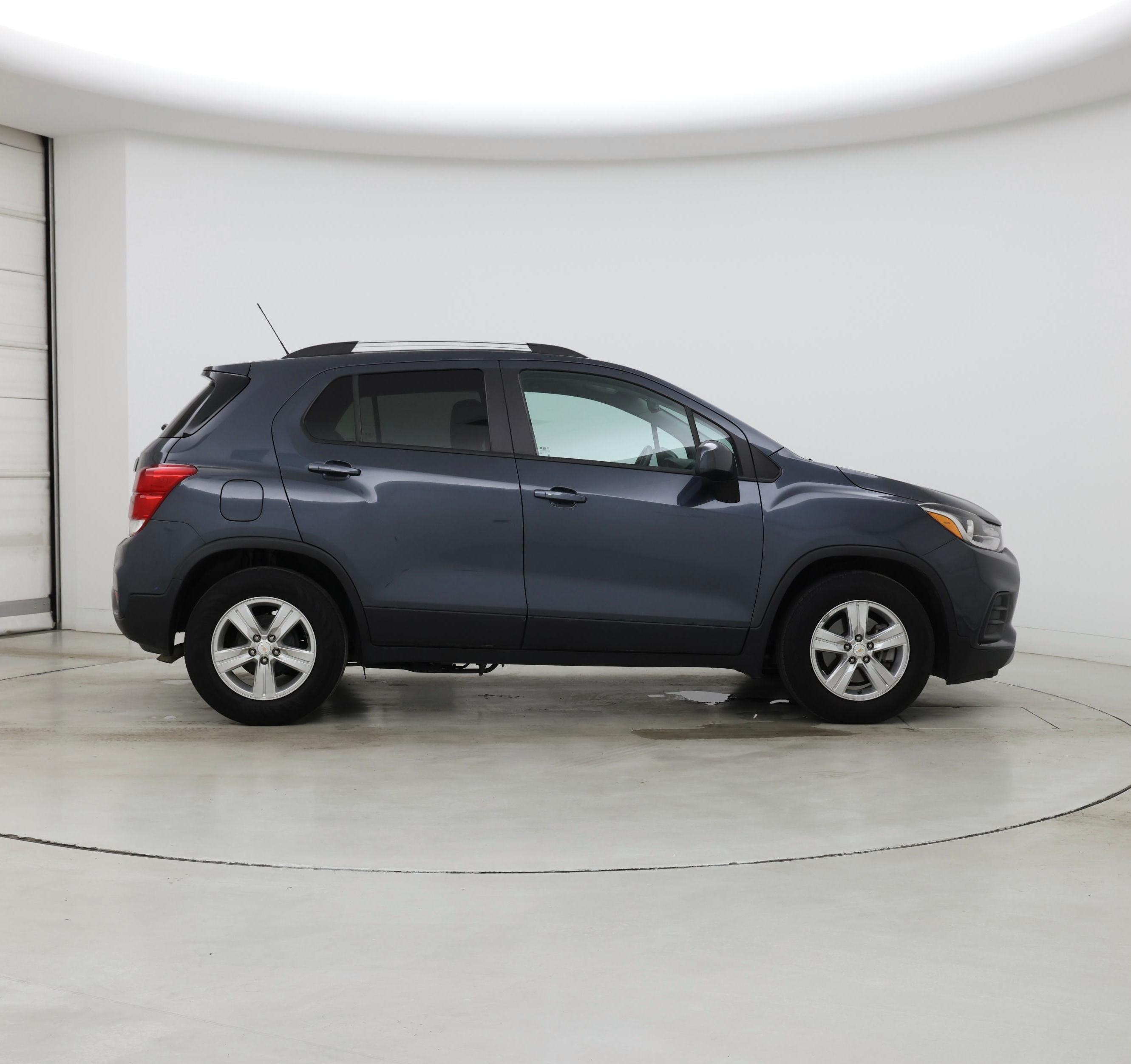 Thumbnail: 2022 Chevrolet Trax - 7
