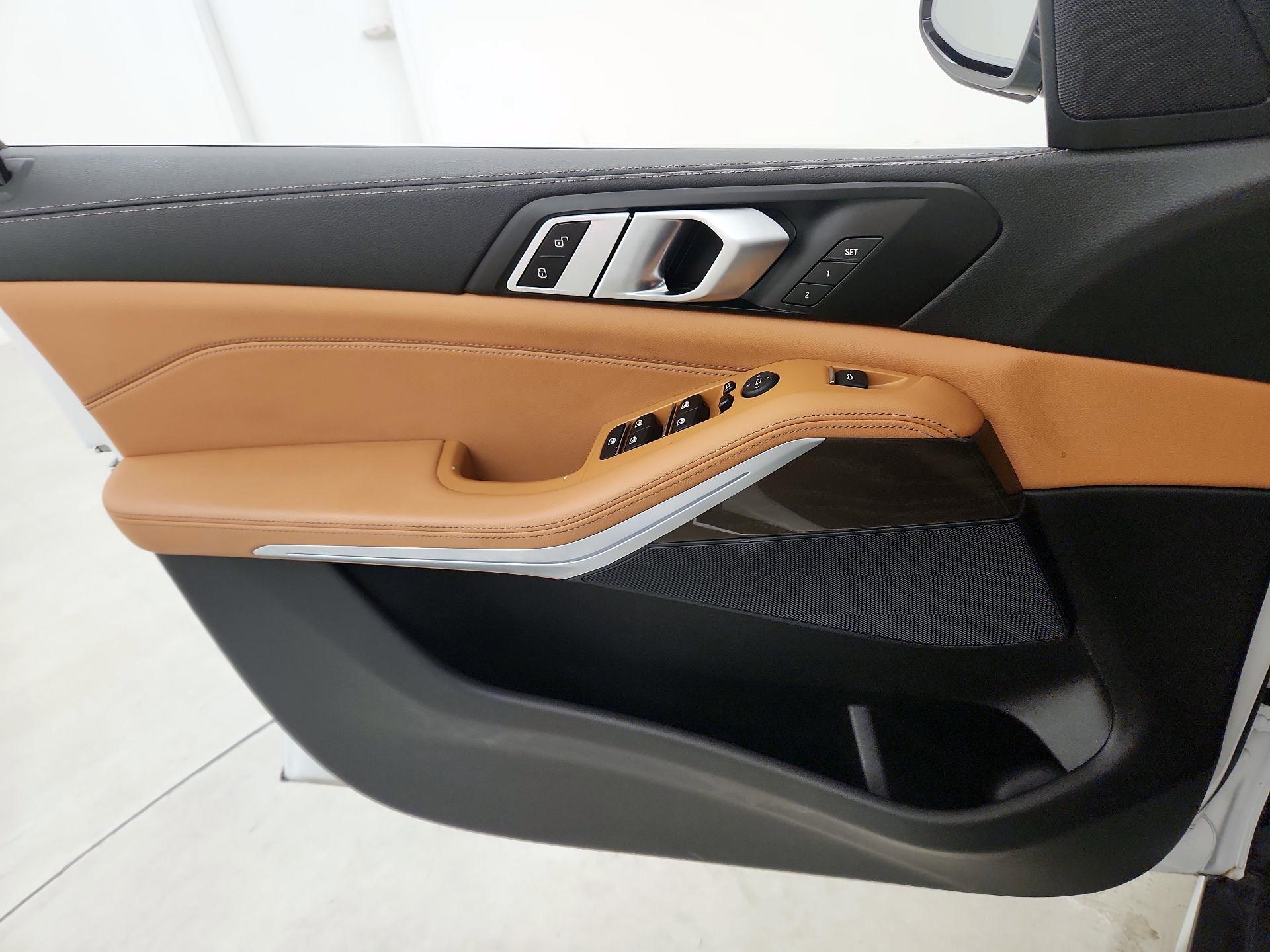Thumbnail: 2022 BMW X5 - 12