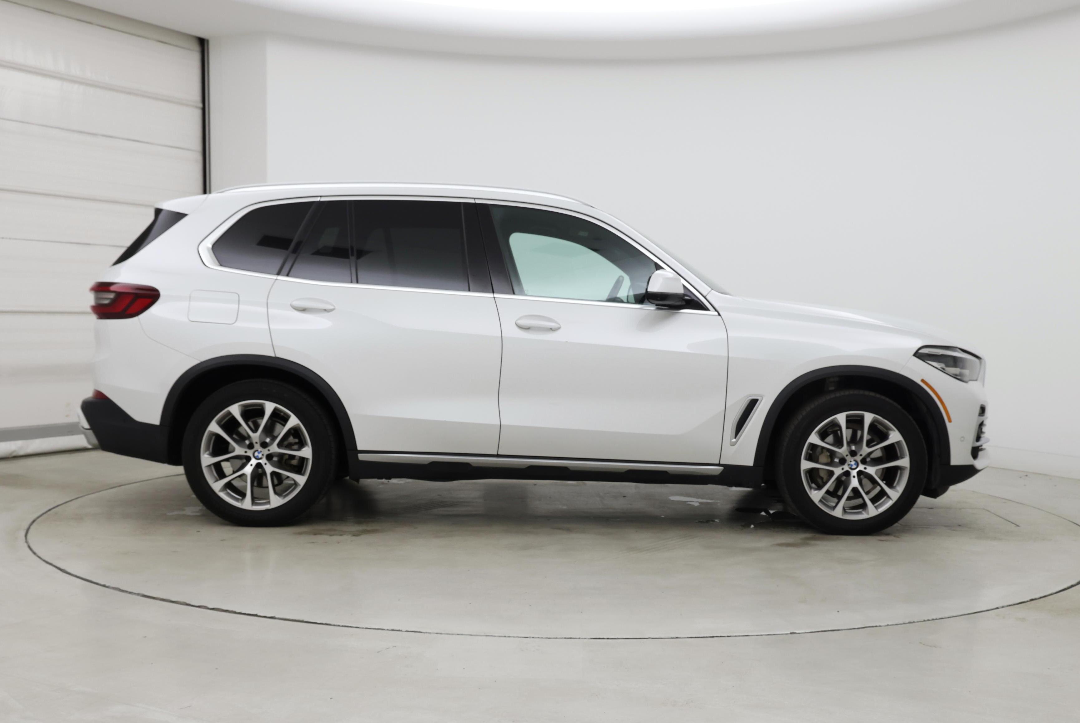 Thumbnail: 2022 BMW X5 - 7
