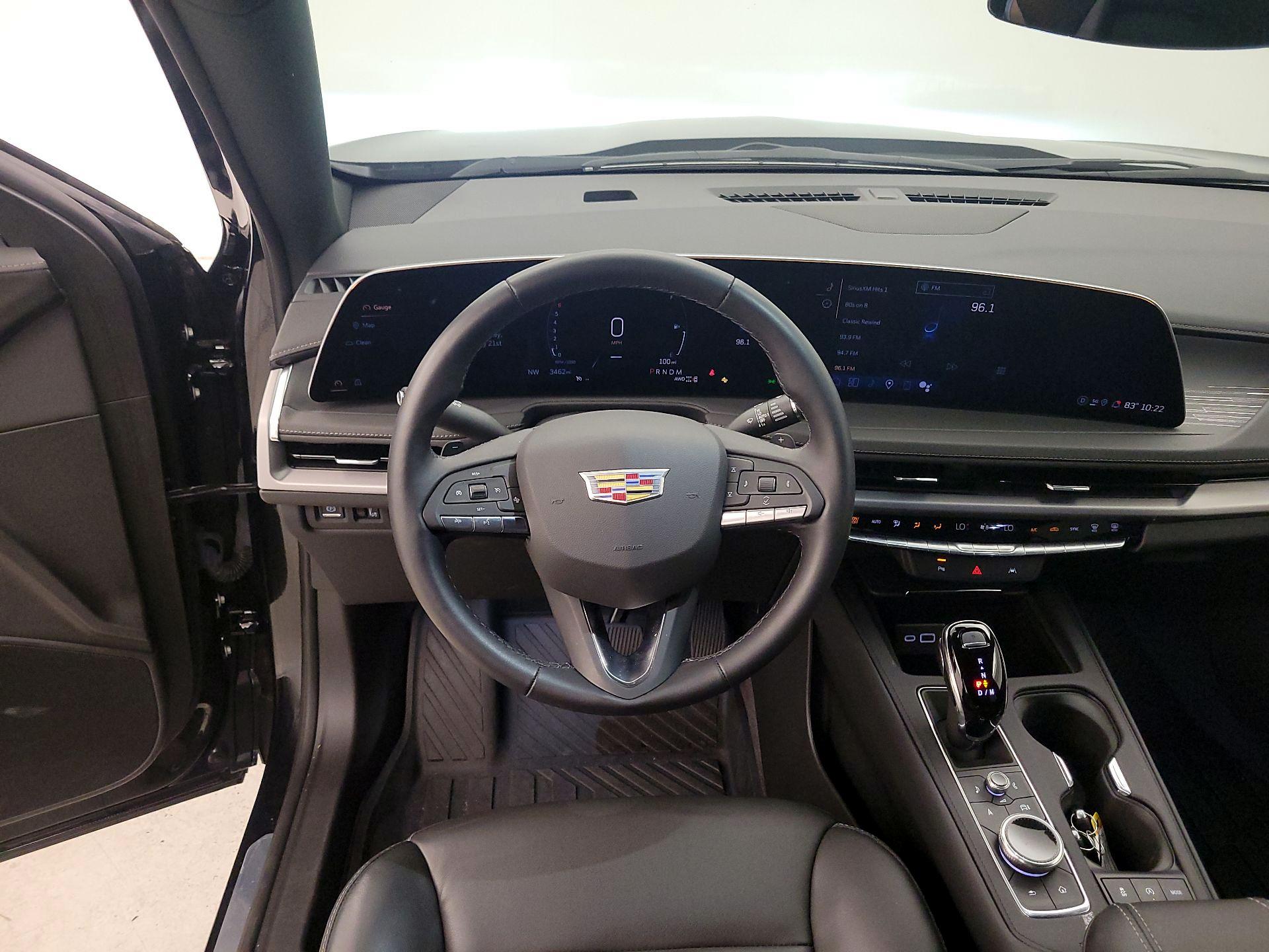 Thumbnail: 2025 Cadillac XT4 - 10