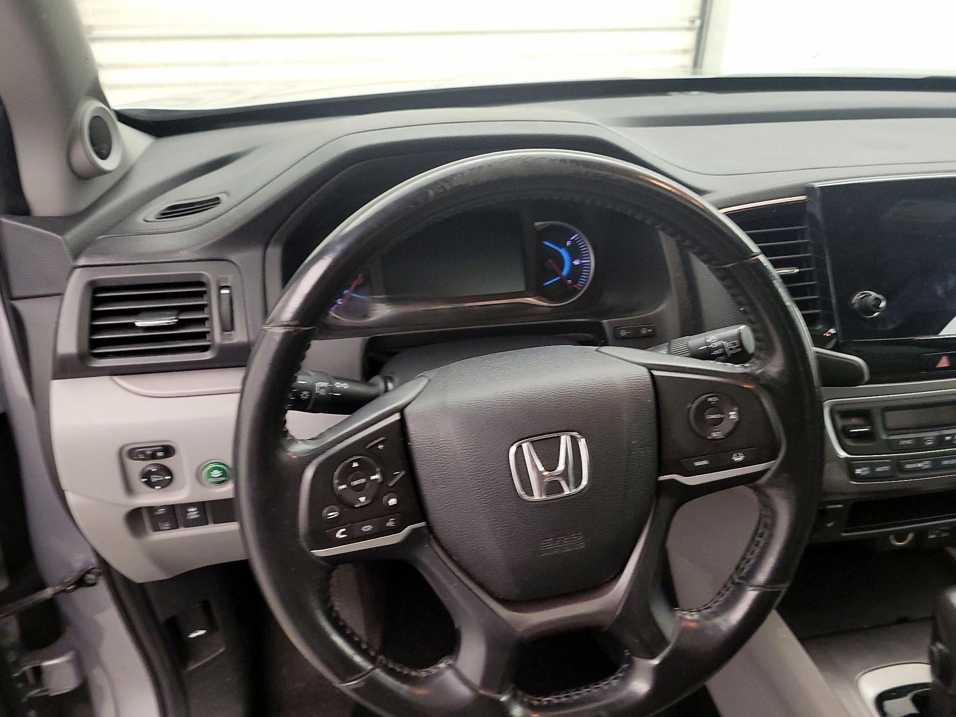 Thumbnail: 2019 Honda Pilot - 10