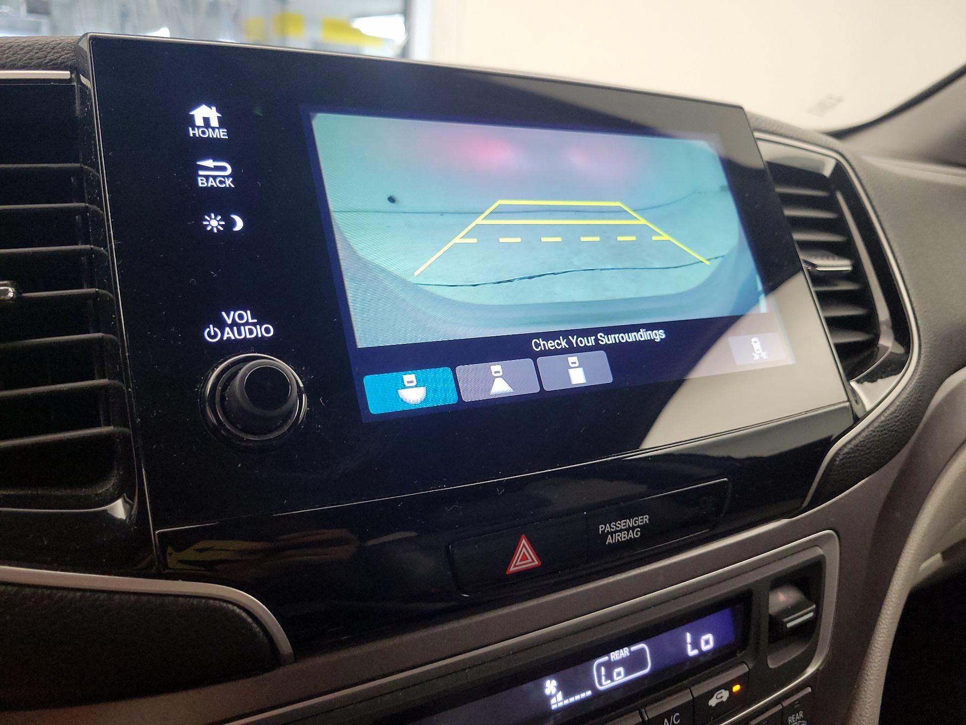 Thumbnail: 2019 Honda Pilot - 14
