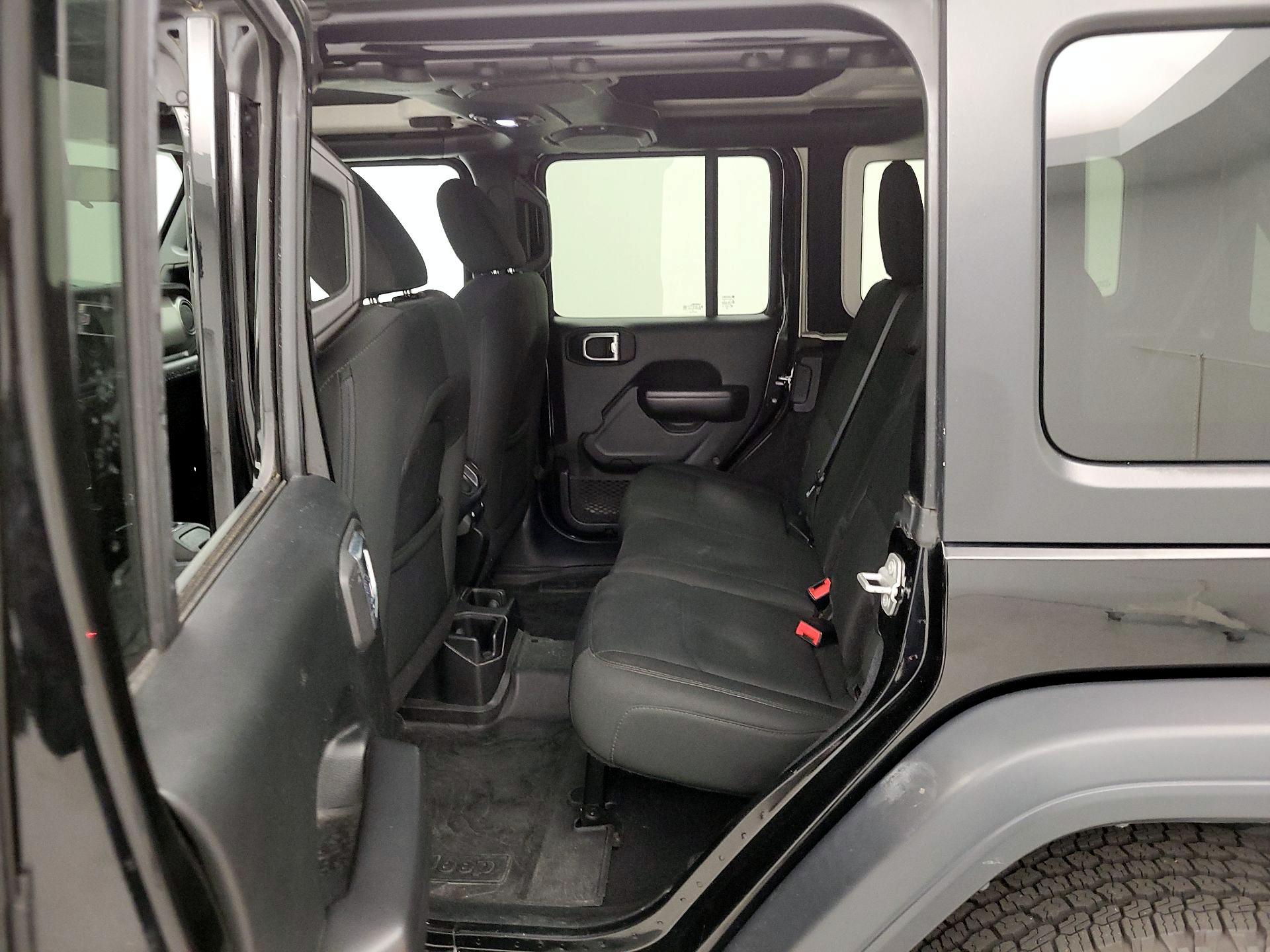 Thumbnail: 2018 Jeep Wrangler - 18