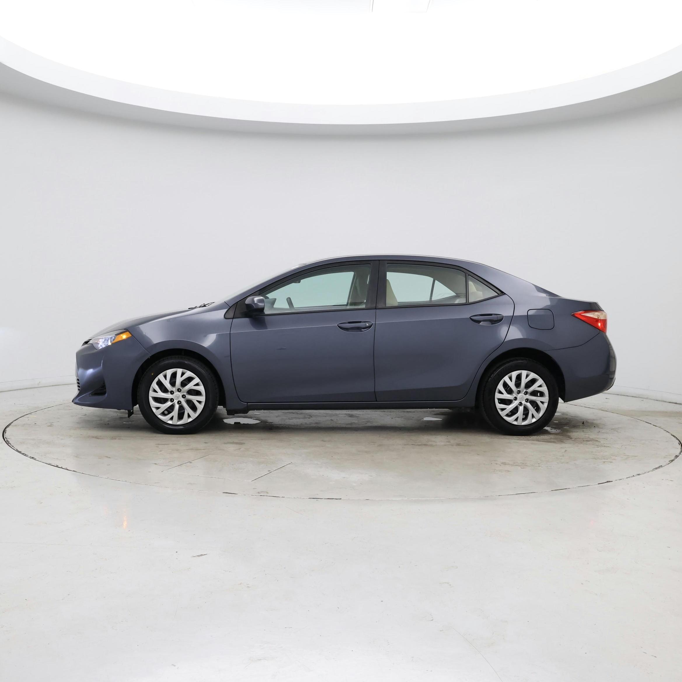 Thumbnail: 2019 Toyota Corolla - 3