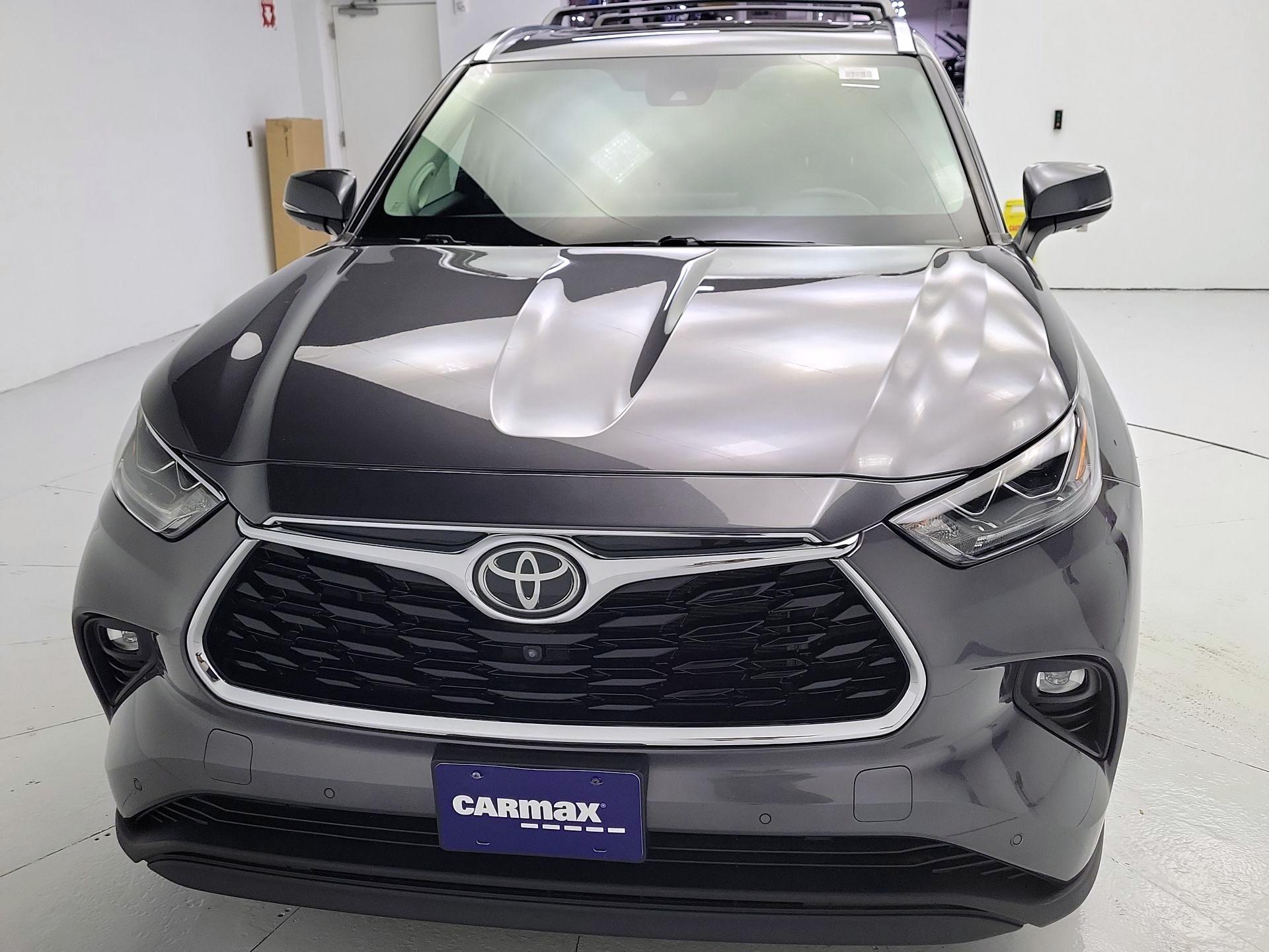 Thumbnail: 2021 Toyota Highlander - 2