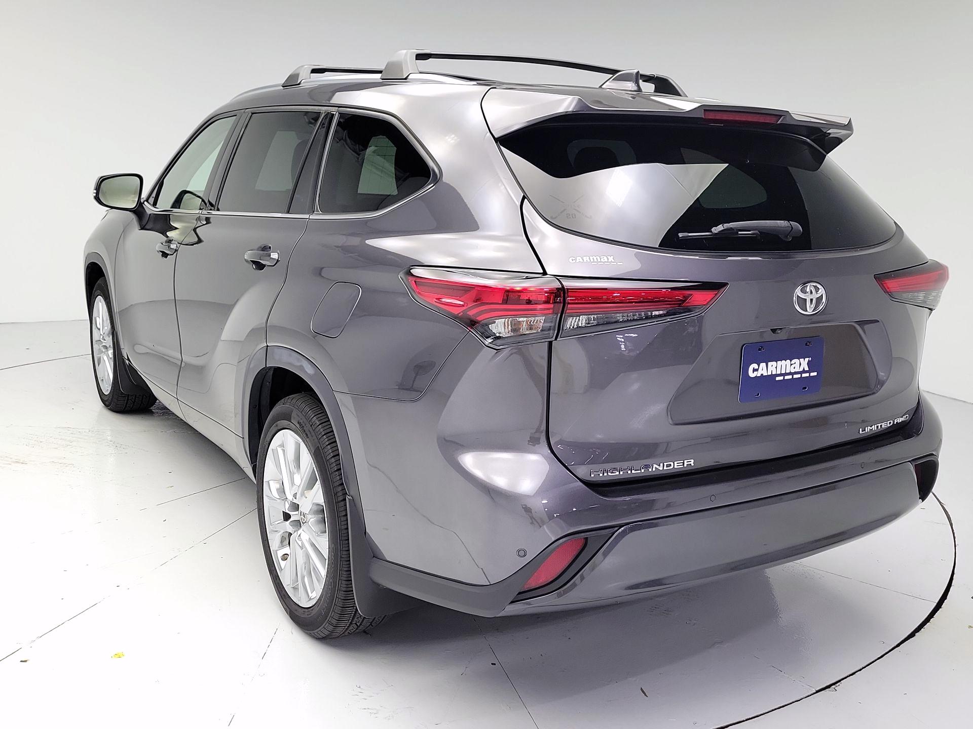 Thumbnail: 2021 Toyota Highlander - 7