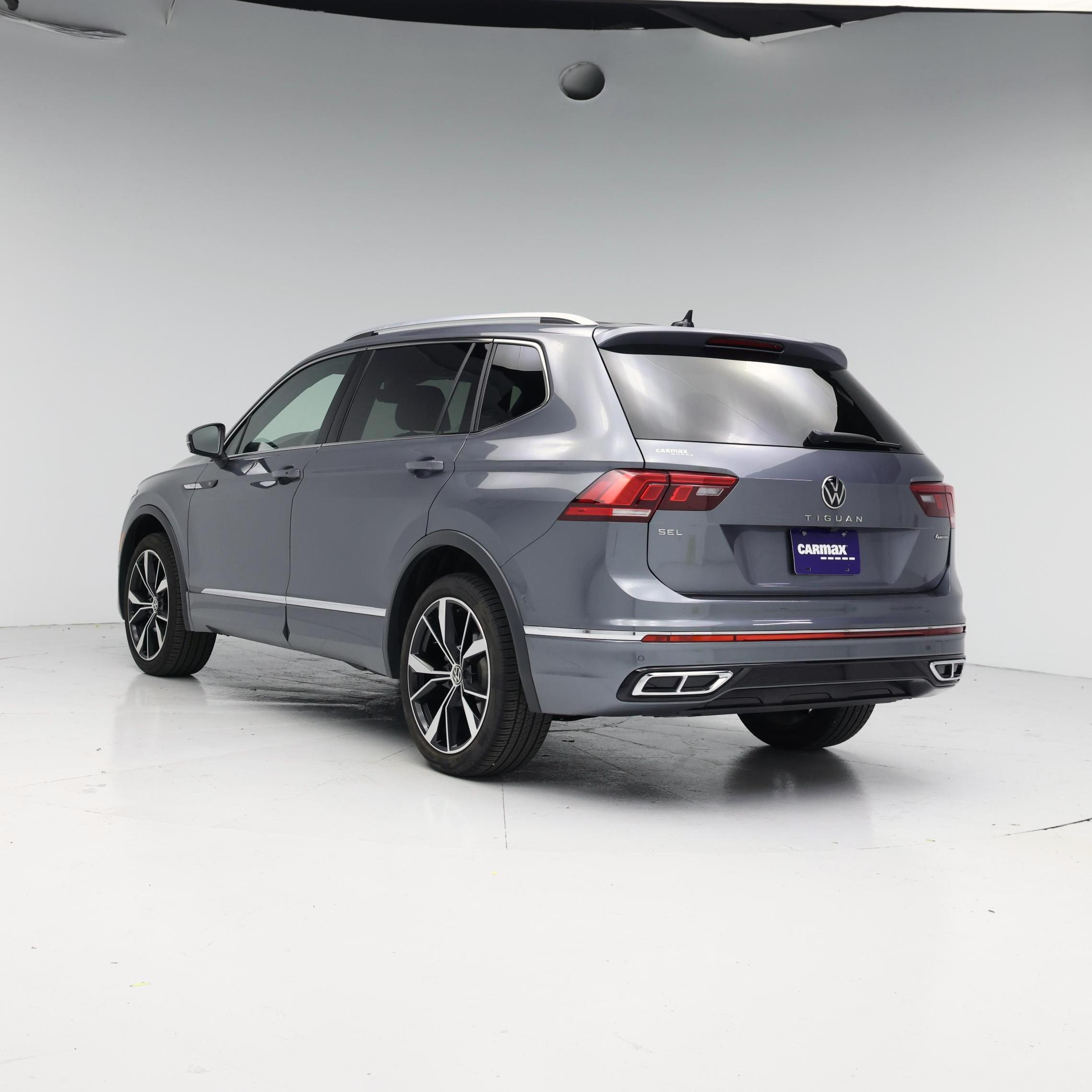 Thumbnail: 2022 Volkswagen Tiguan - 2