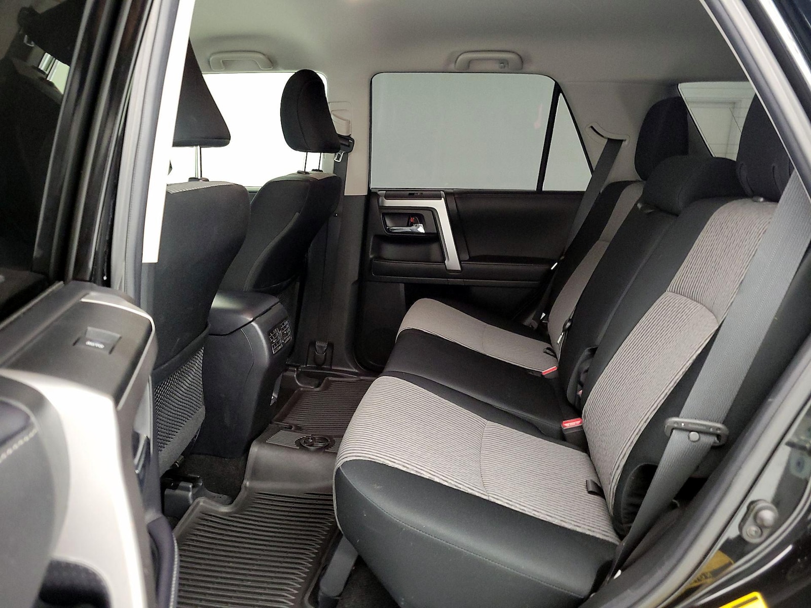 2023 Toyota 4Runner SR5 - Photo 20