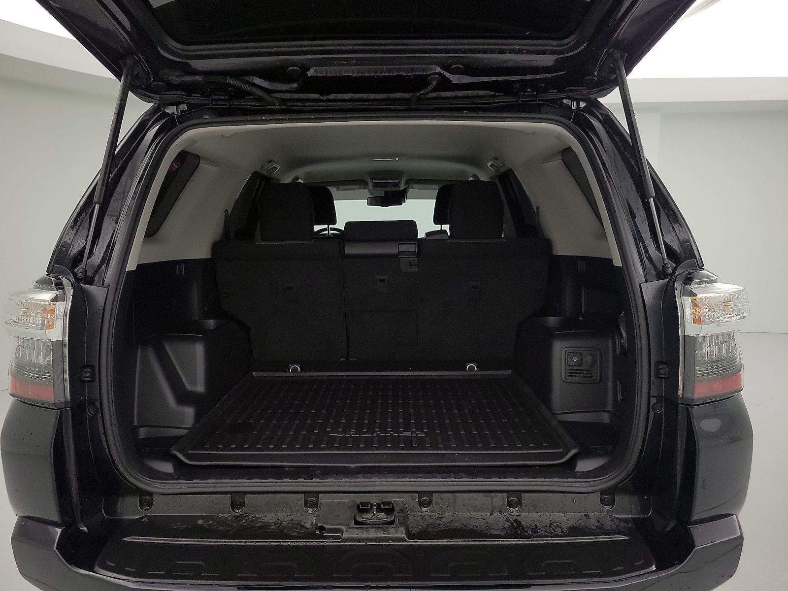 2023 Toyota 4Runner SR5 - Photo 21