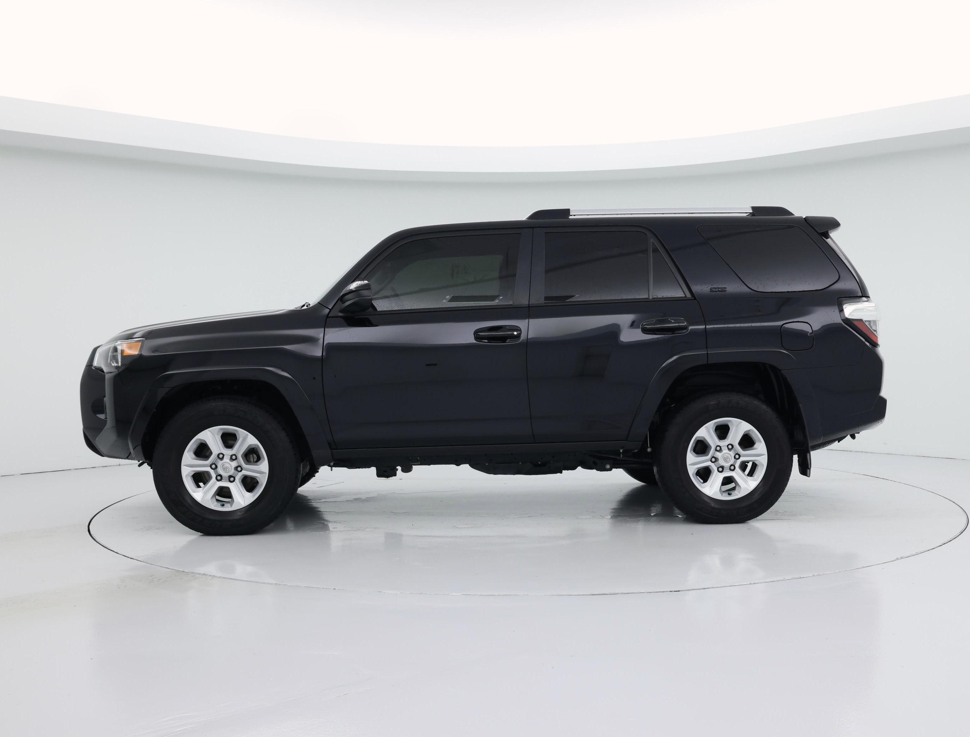 Thumbnail: 2023 Toyota 4Runner - 3