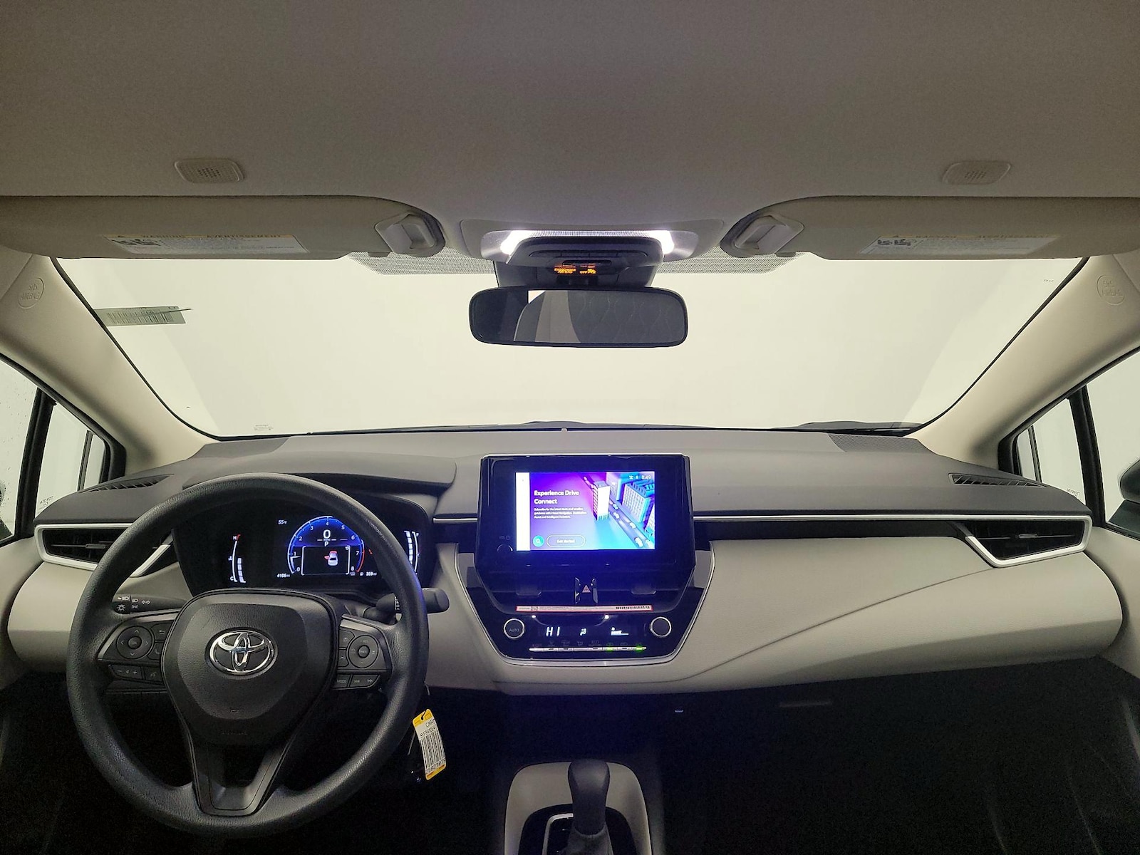 2026 Toyota Corolla LE - Photo 10