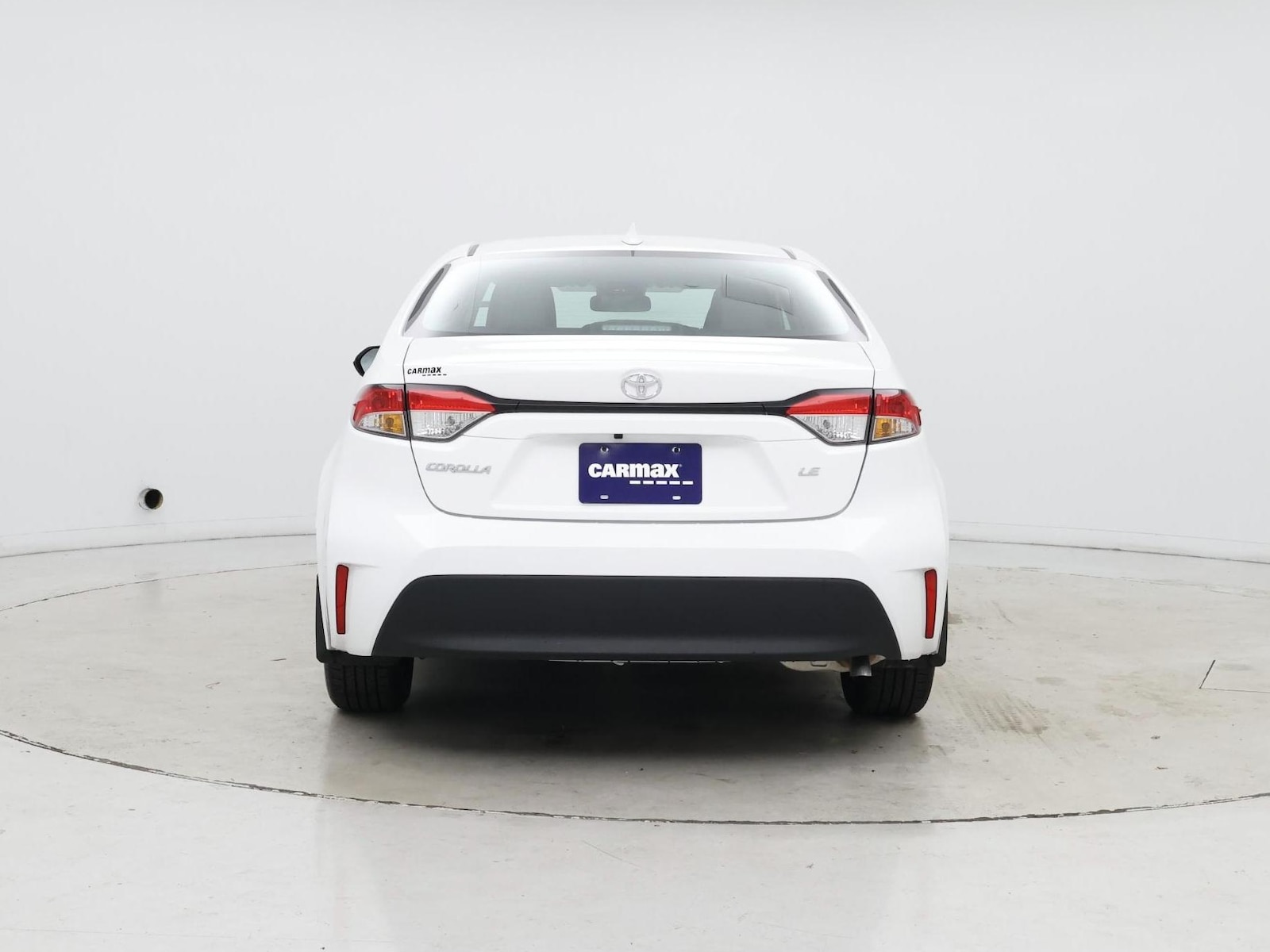 2026 Toyota Corolla LE - Photo 7
