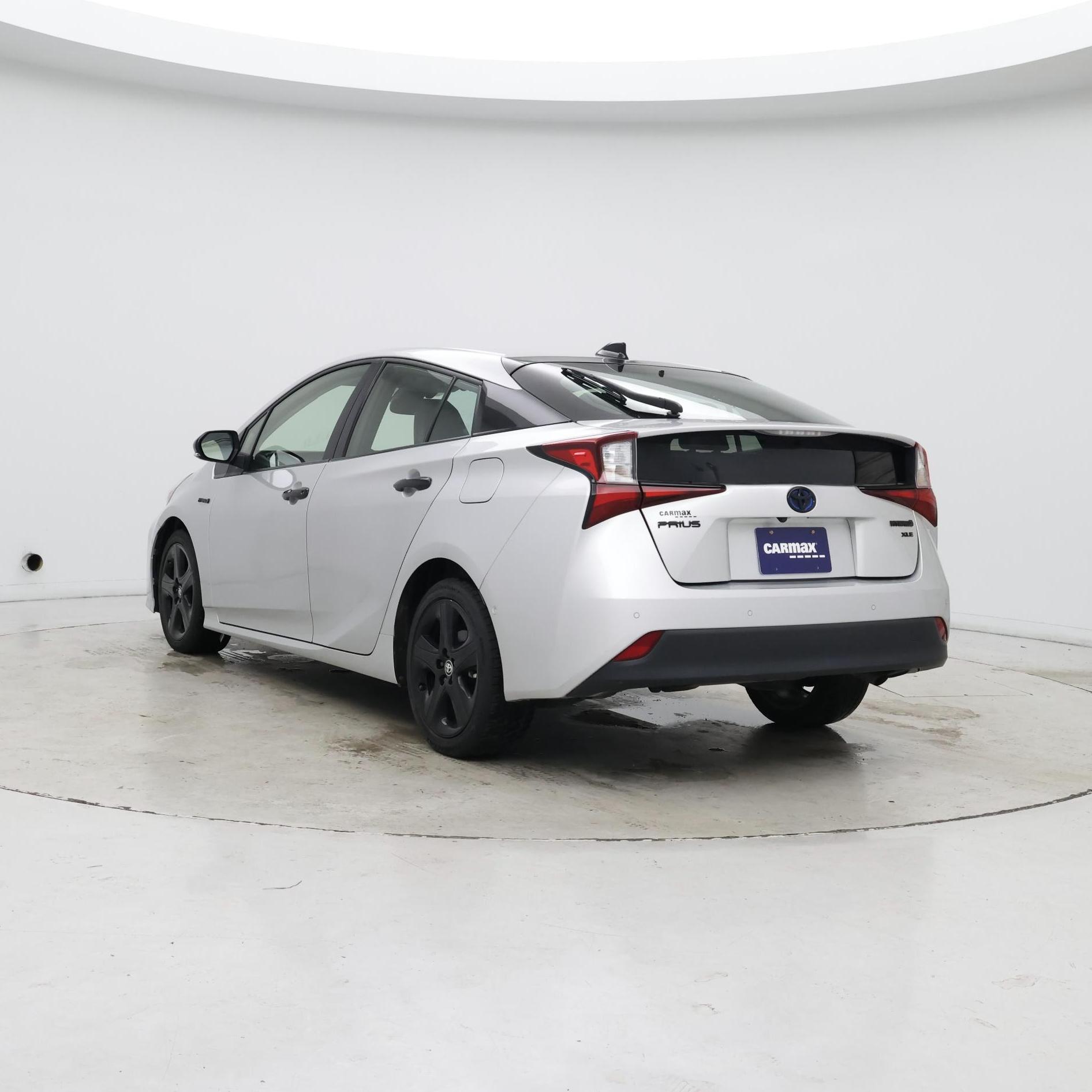 Thumbnail: 2022 Toyota Prius - 2