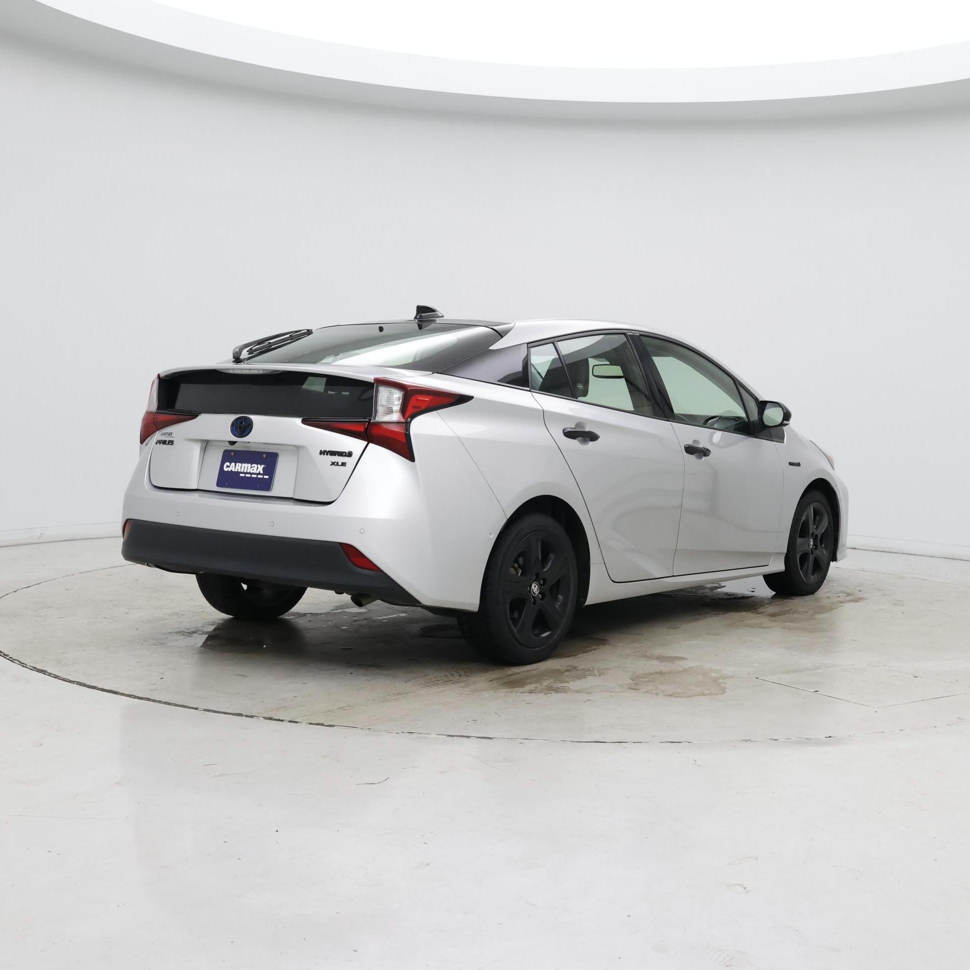 Thumbnail: 2022 Toyota Prius - 8