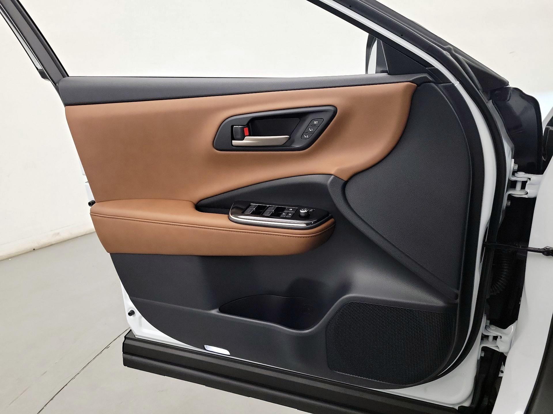 Thumbnail: 2025 Toyota Crown Signia - 10