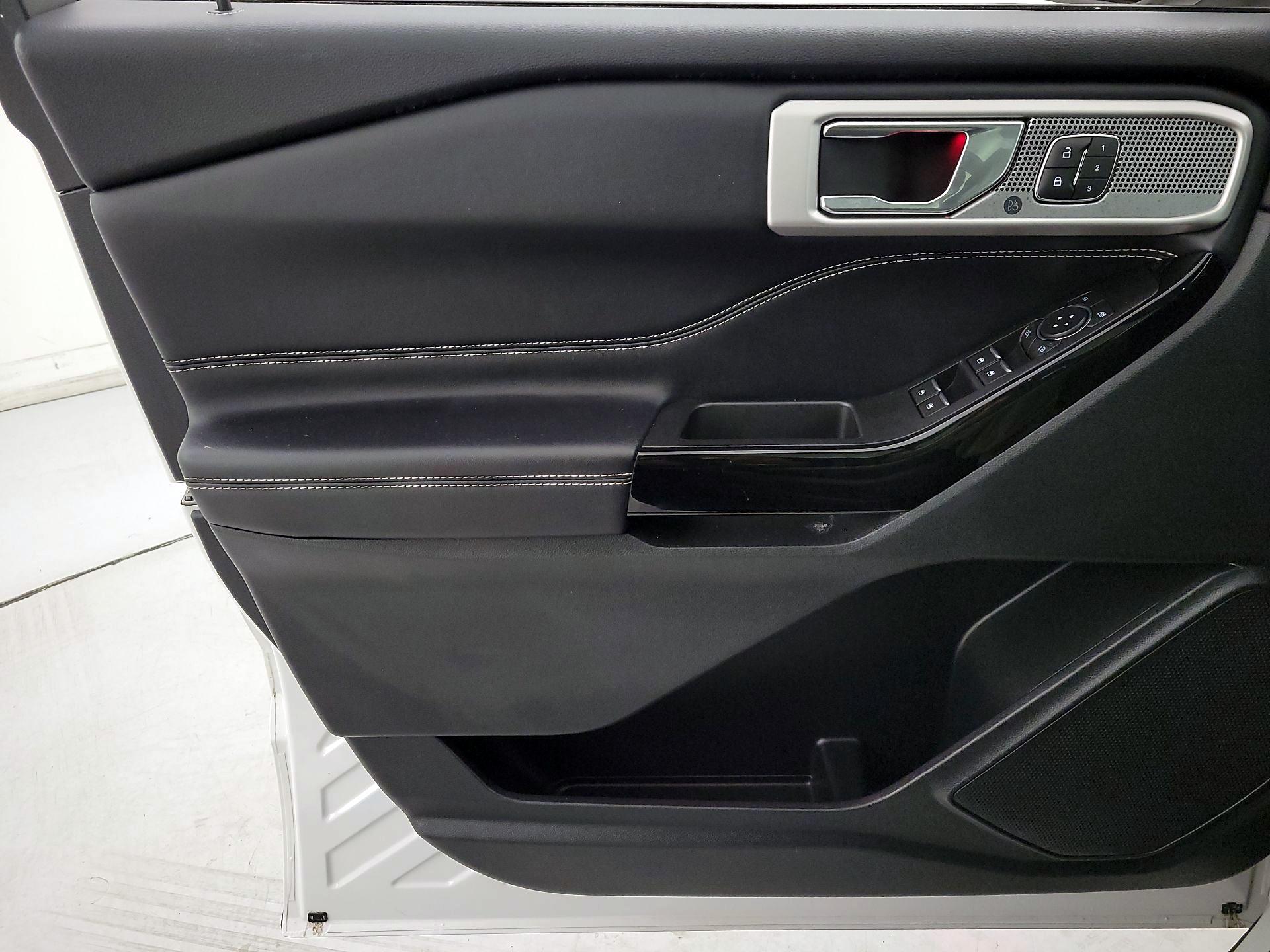 Thumbnail: 2021 Ford Explorer - 12