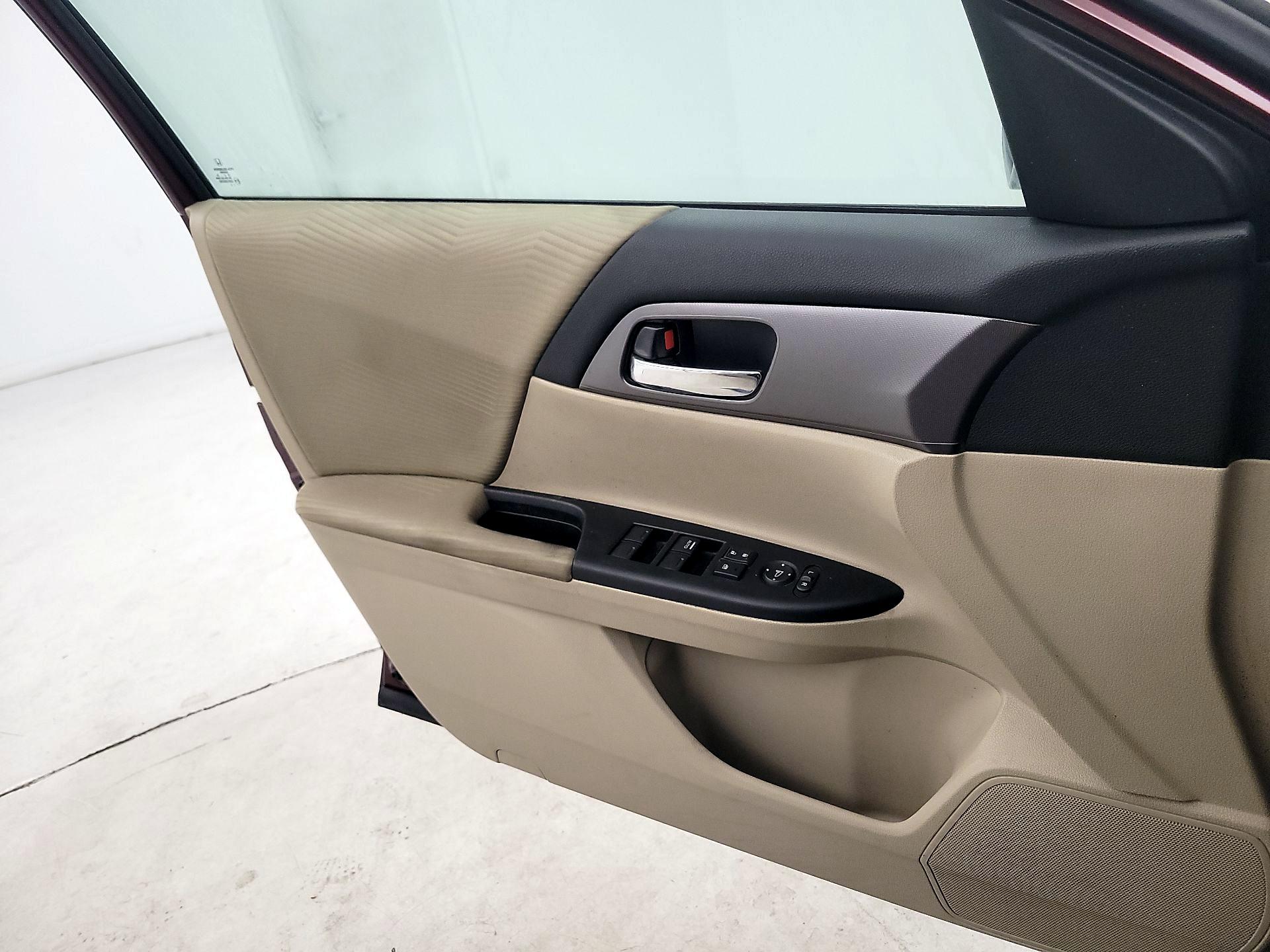 Thumbnail: 2014 Honda Accord - 12
