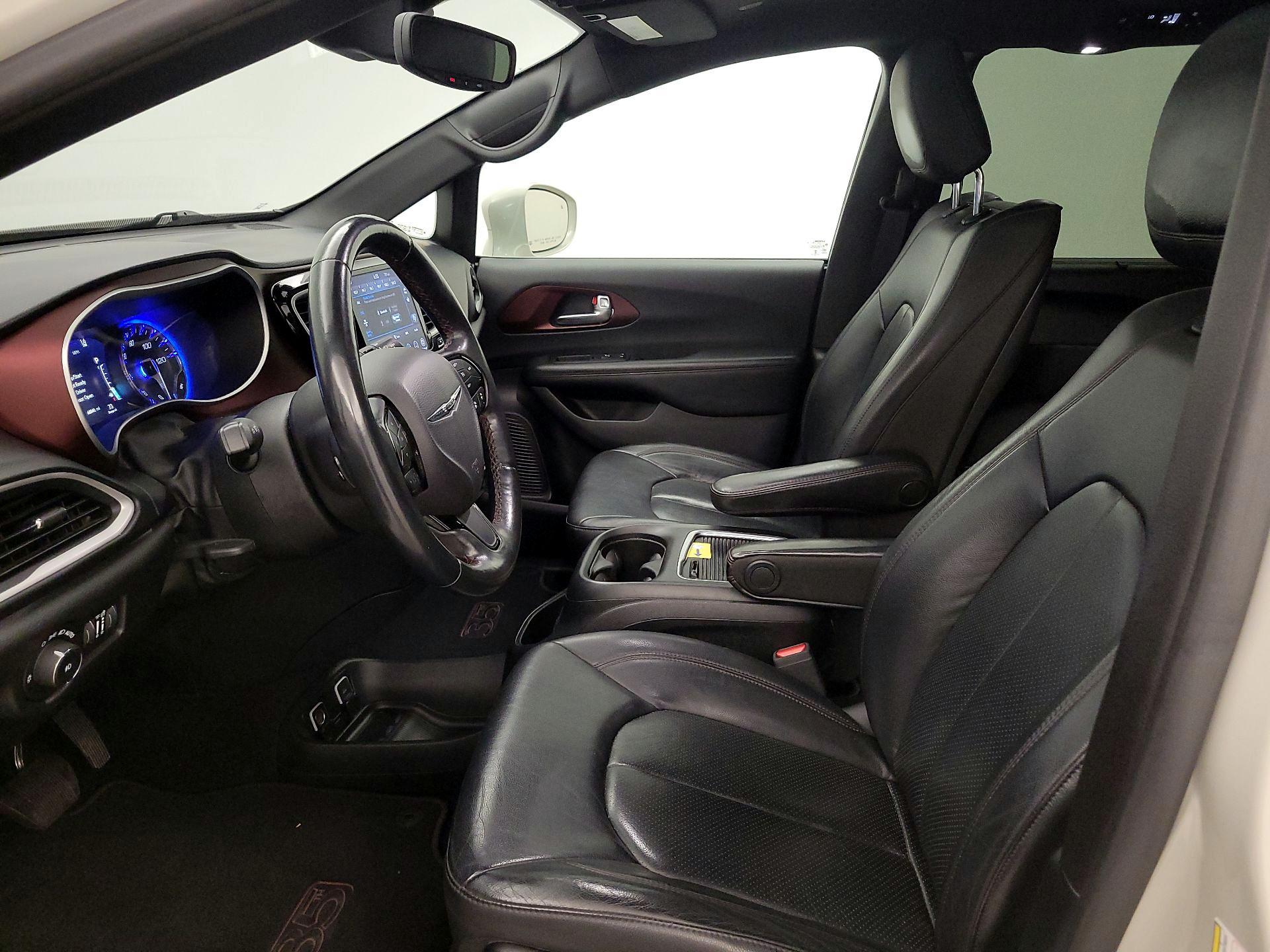 Thumbnail: 2020 Chrysler Pacifica - 11
