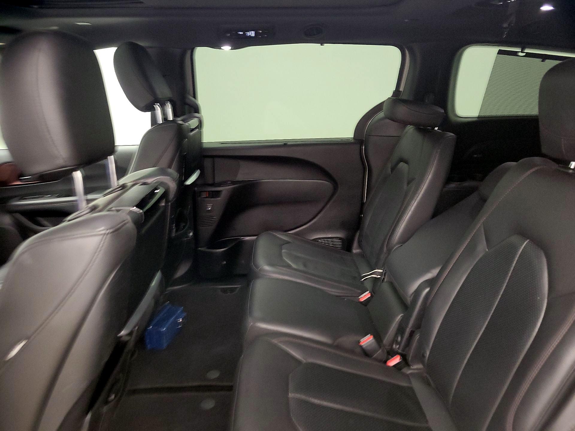 Thumbnail: 2020 Chrysler Pacifica - 20