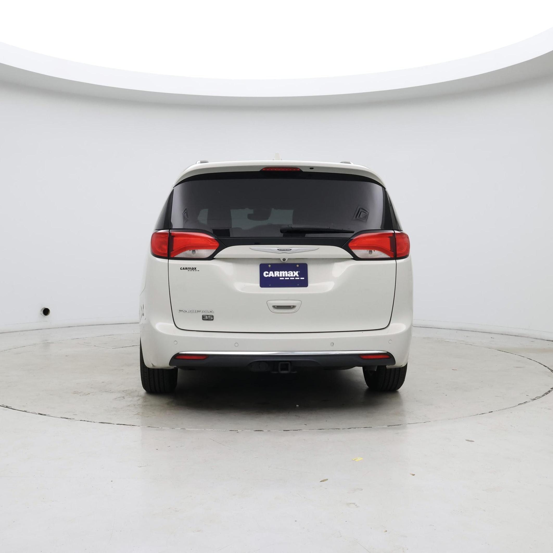 Thumbnail: 2020 Chrysler Pacifica - 6