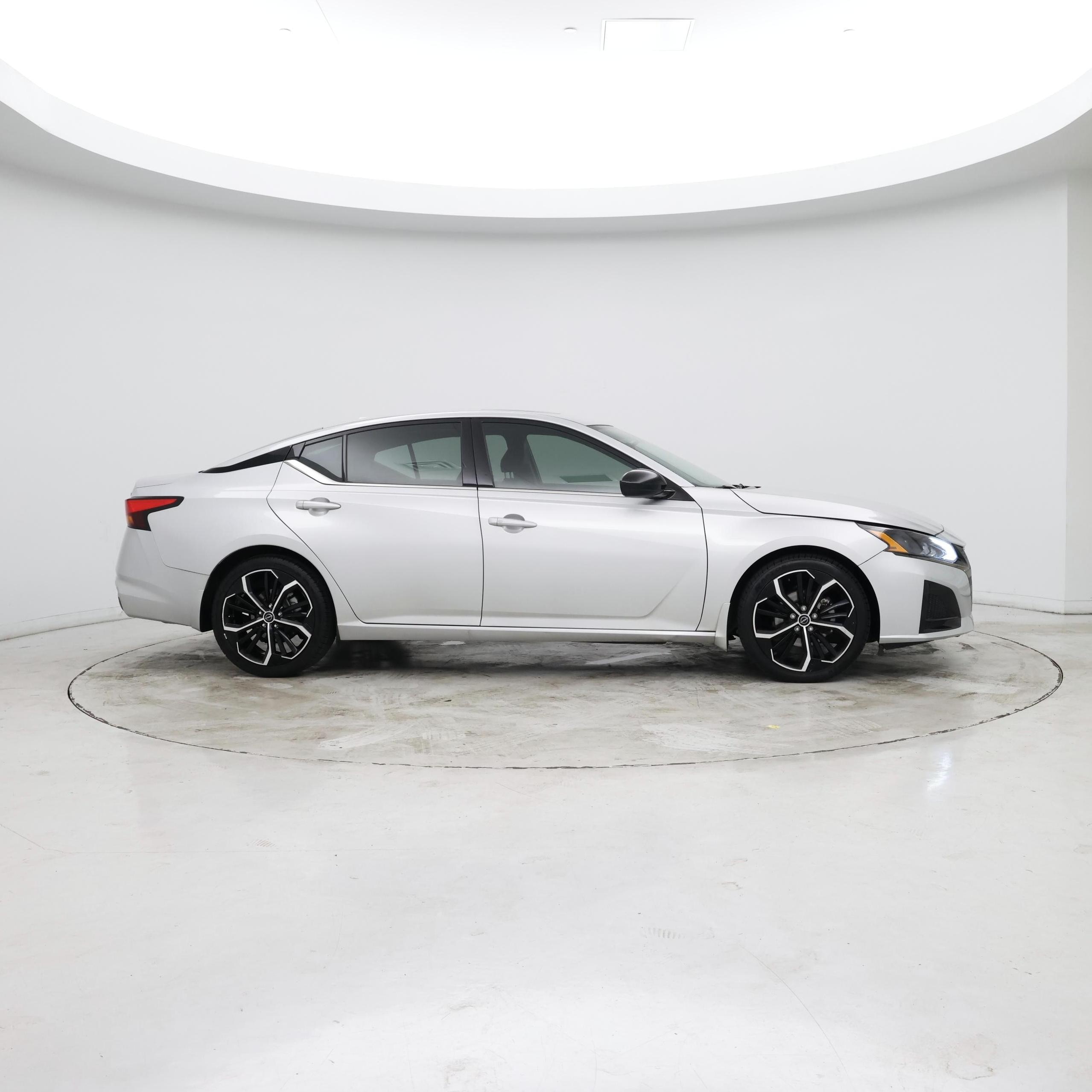 Thumbnail: 2023 Nissan Altima - 7