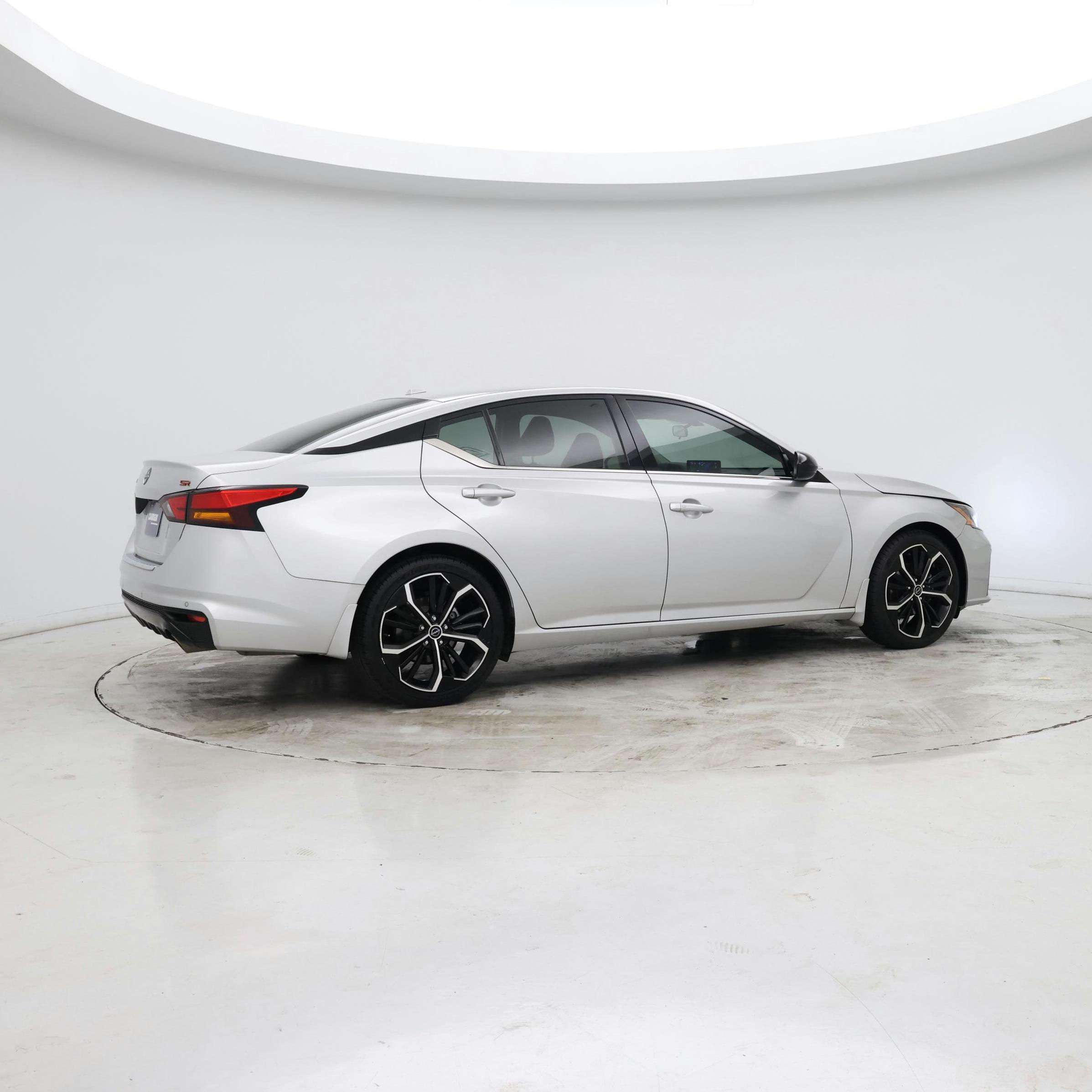 Thumbnail: 2023 Nissan Altima - 8