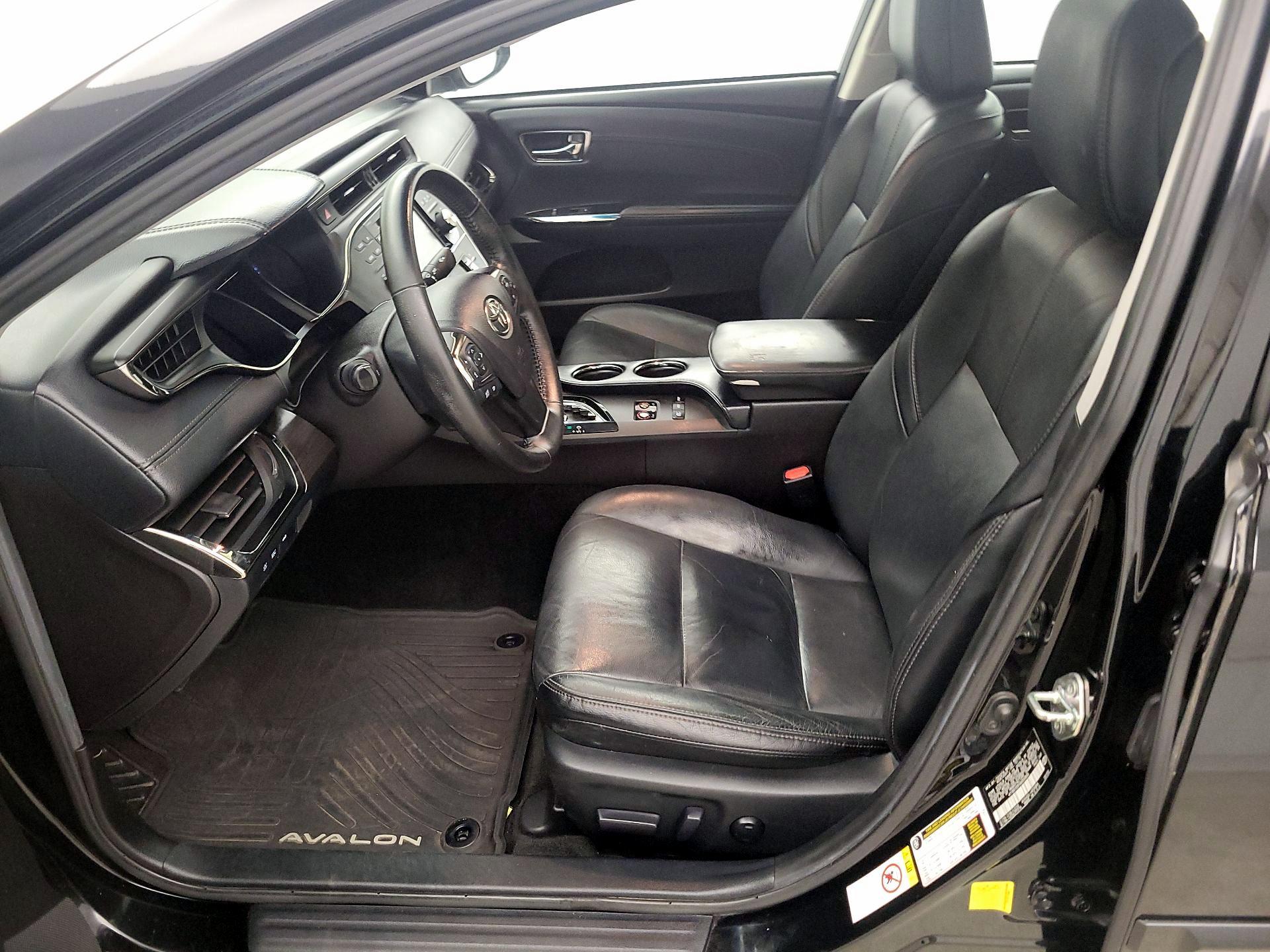 Thumbnail: 2016 Toyota Avalon - 11