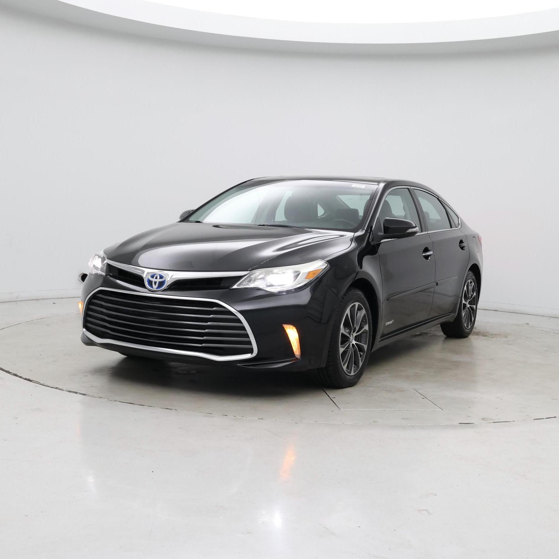 Thumbnail: 2016 Toyota Avalon - 4