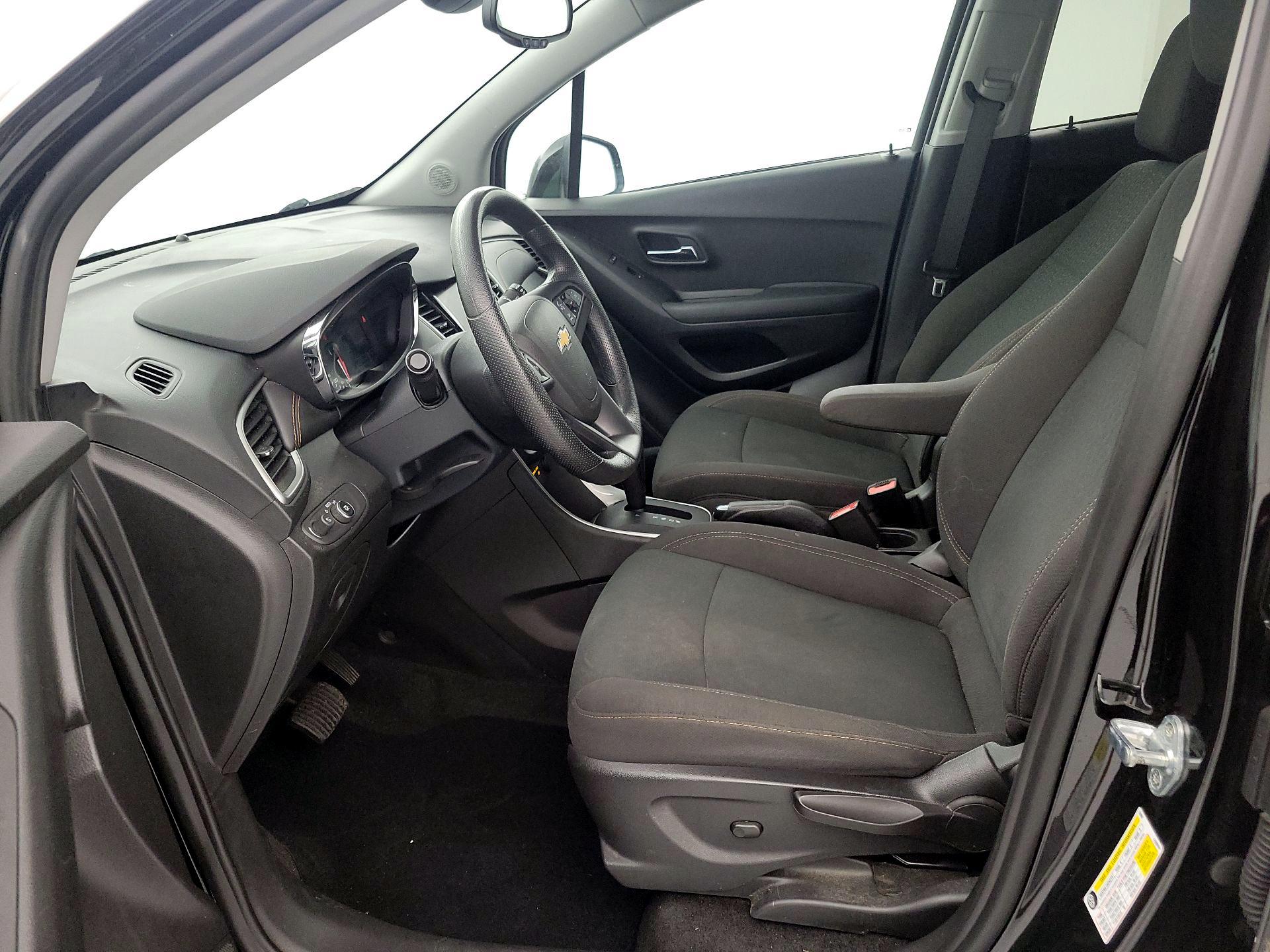 Thumbnail: 2021 Chevrolet Trax - 11