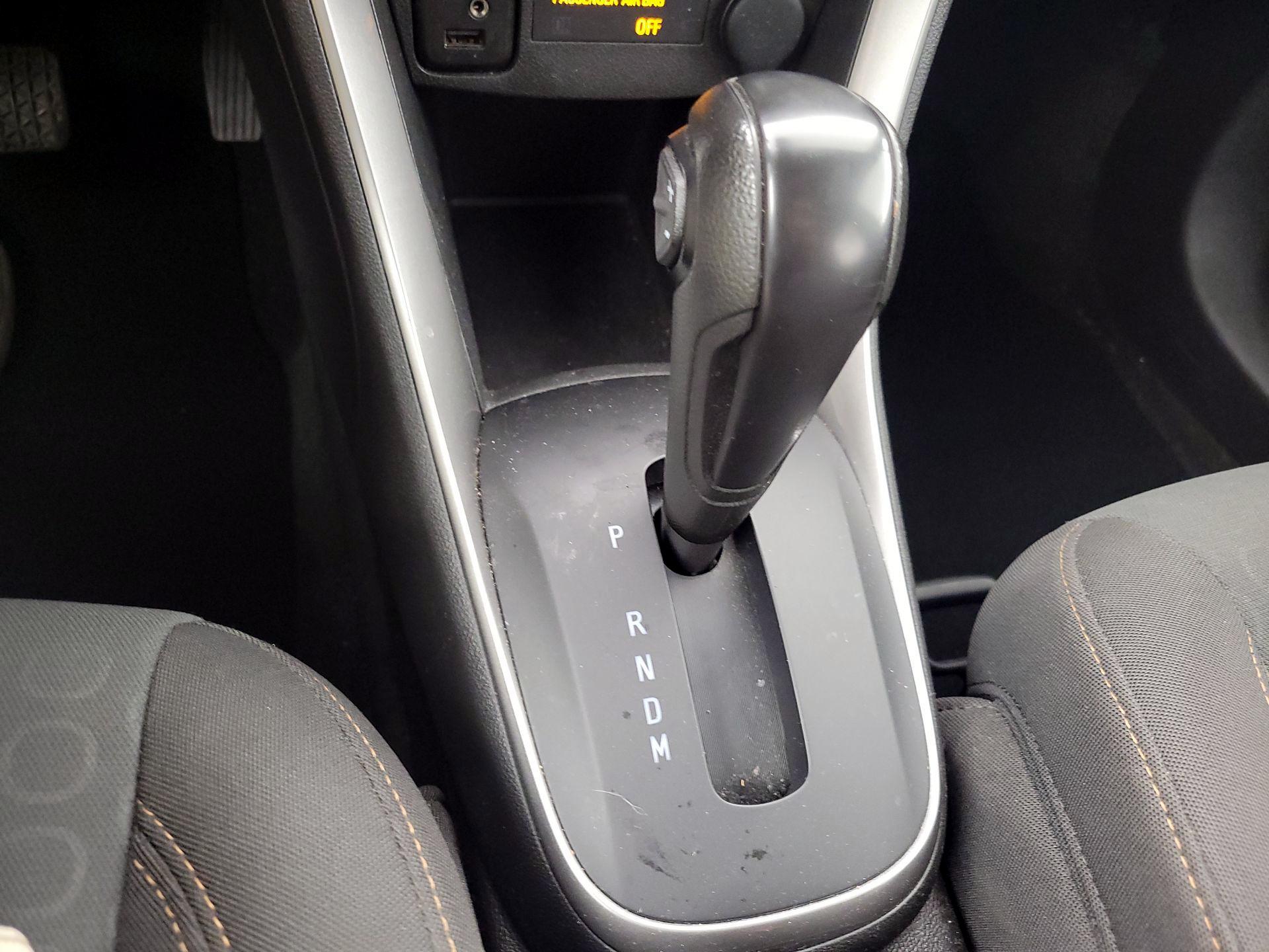 Thumbnail: 2021 Chevrolet Trax - 17