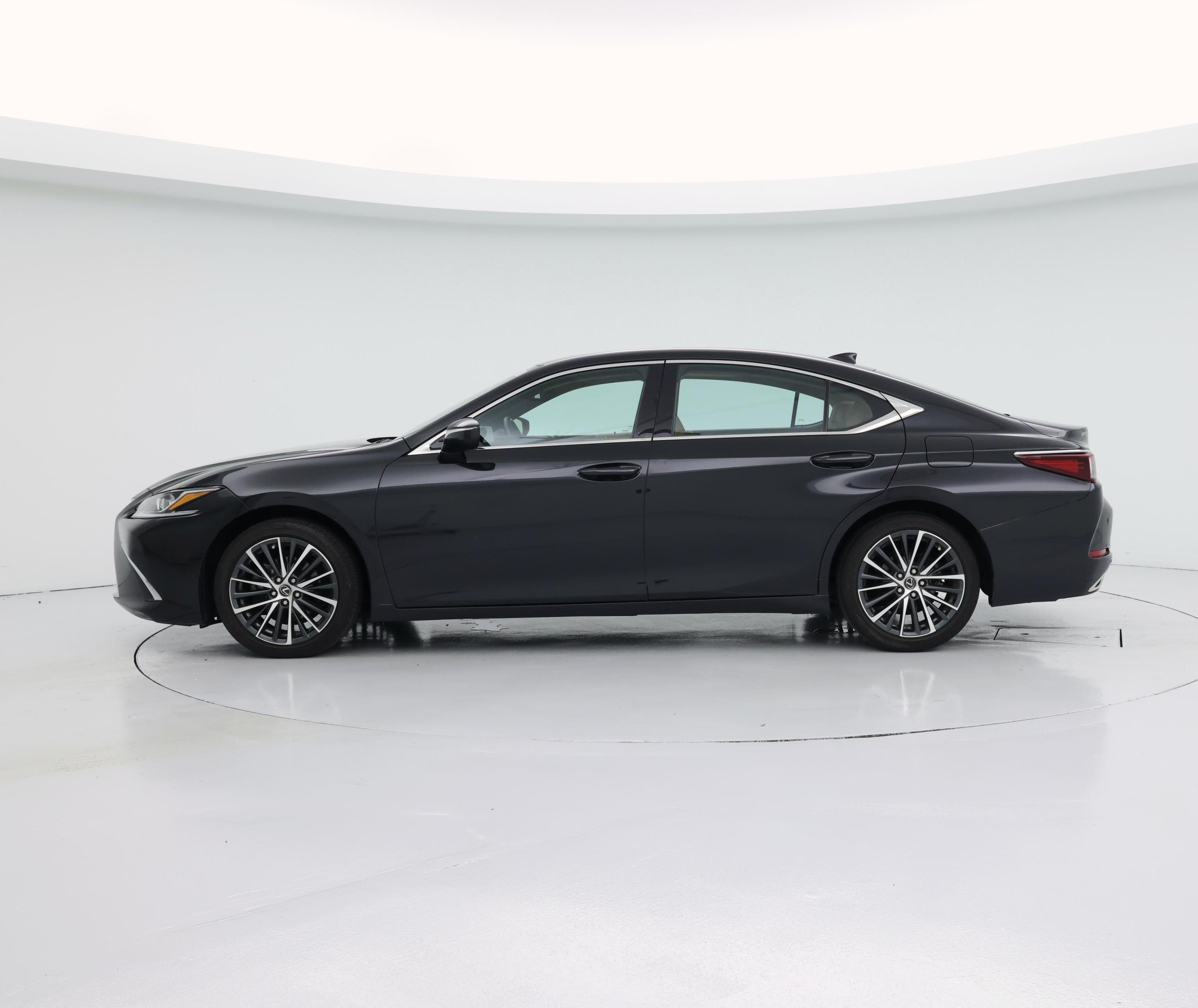 Thumbnail: 2023 Lexus ES - 3
