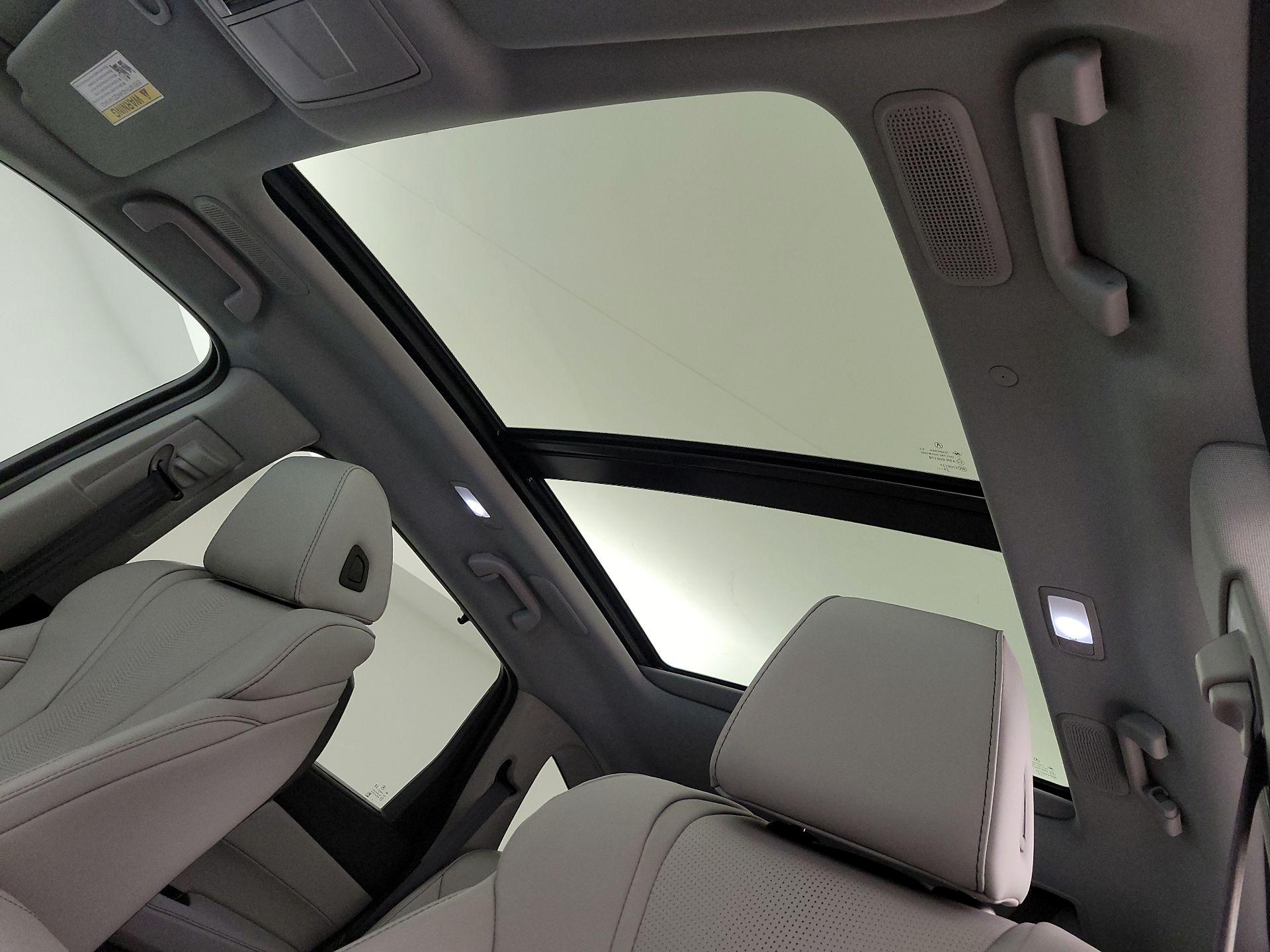 Thumbnail: 2026 Acura MDX - 20