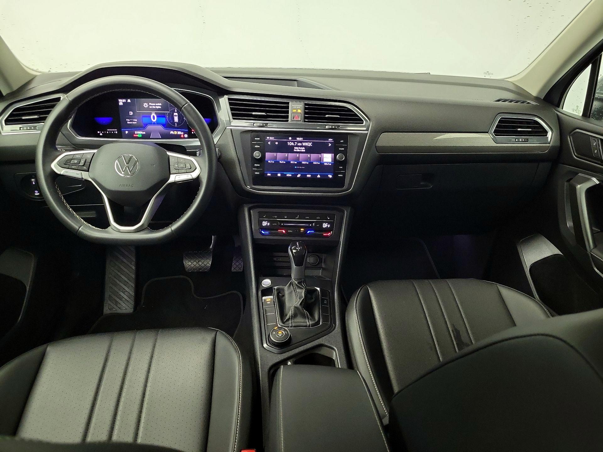 Thumbnail: 2023 Volkswagen Tiguan - 9